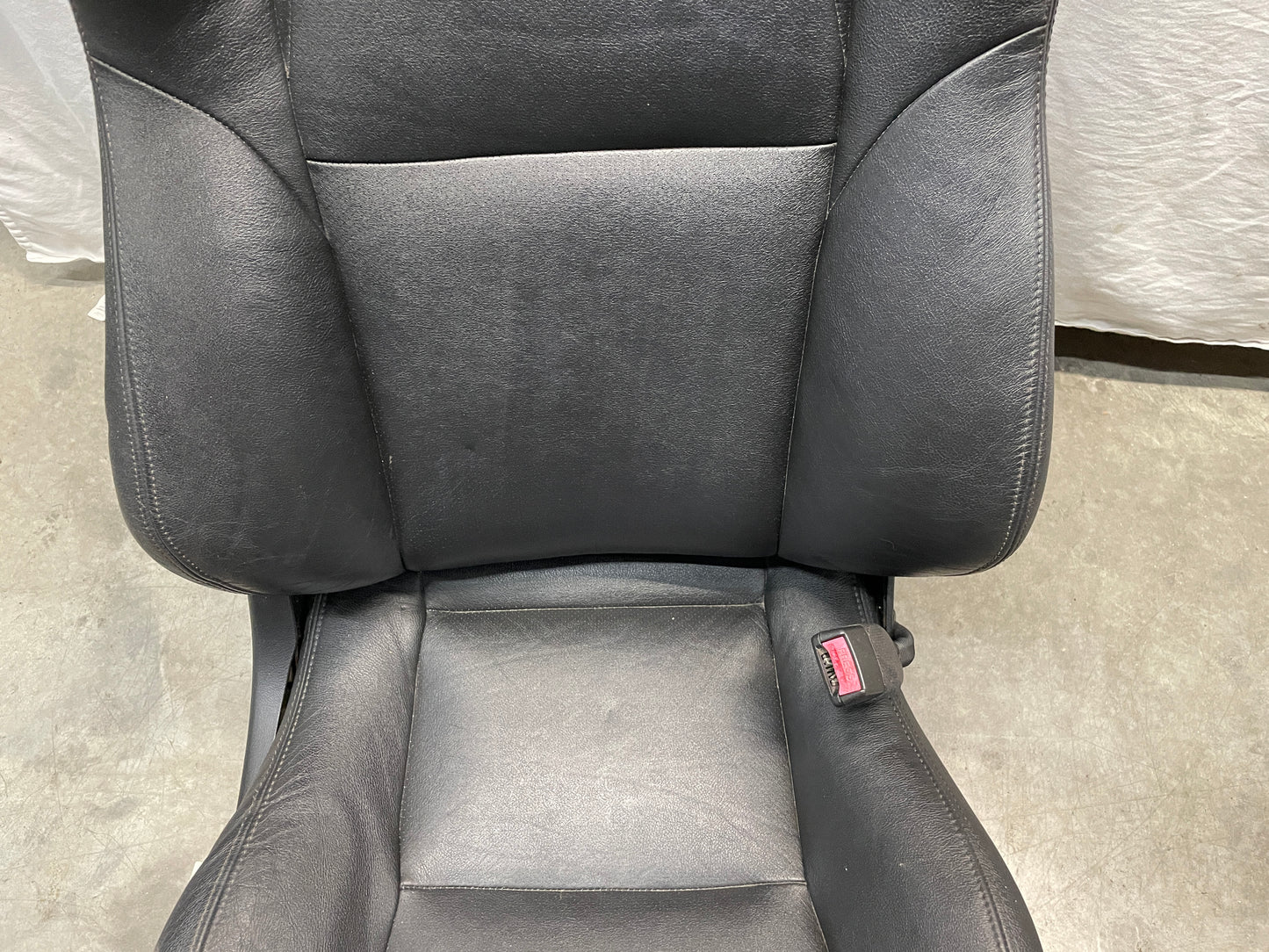 2006 Pontiac GTO Seats Front and Rear Black Leather OEM - Day's Parts Yard
