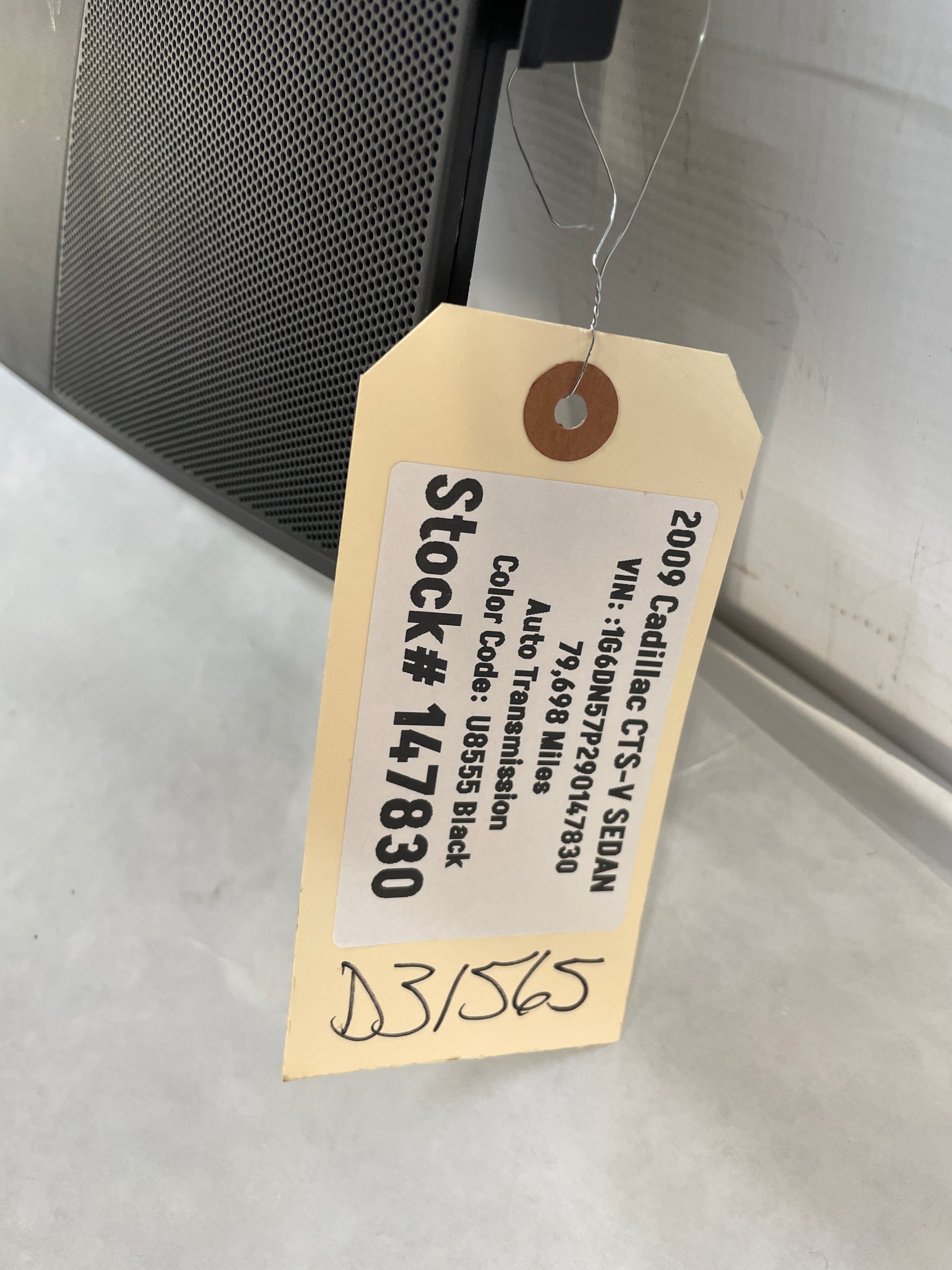 2009 Cadillac CTS-V Dashboard Dash Vent Windshield Defroster Trim Panel Grille OEM - Day's Parts Yard