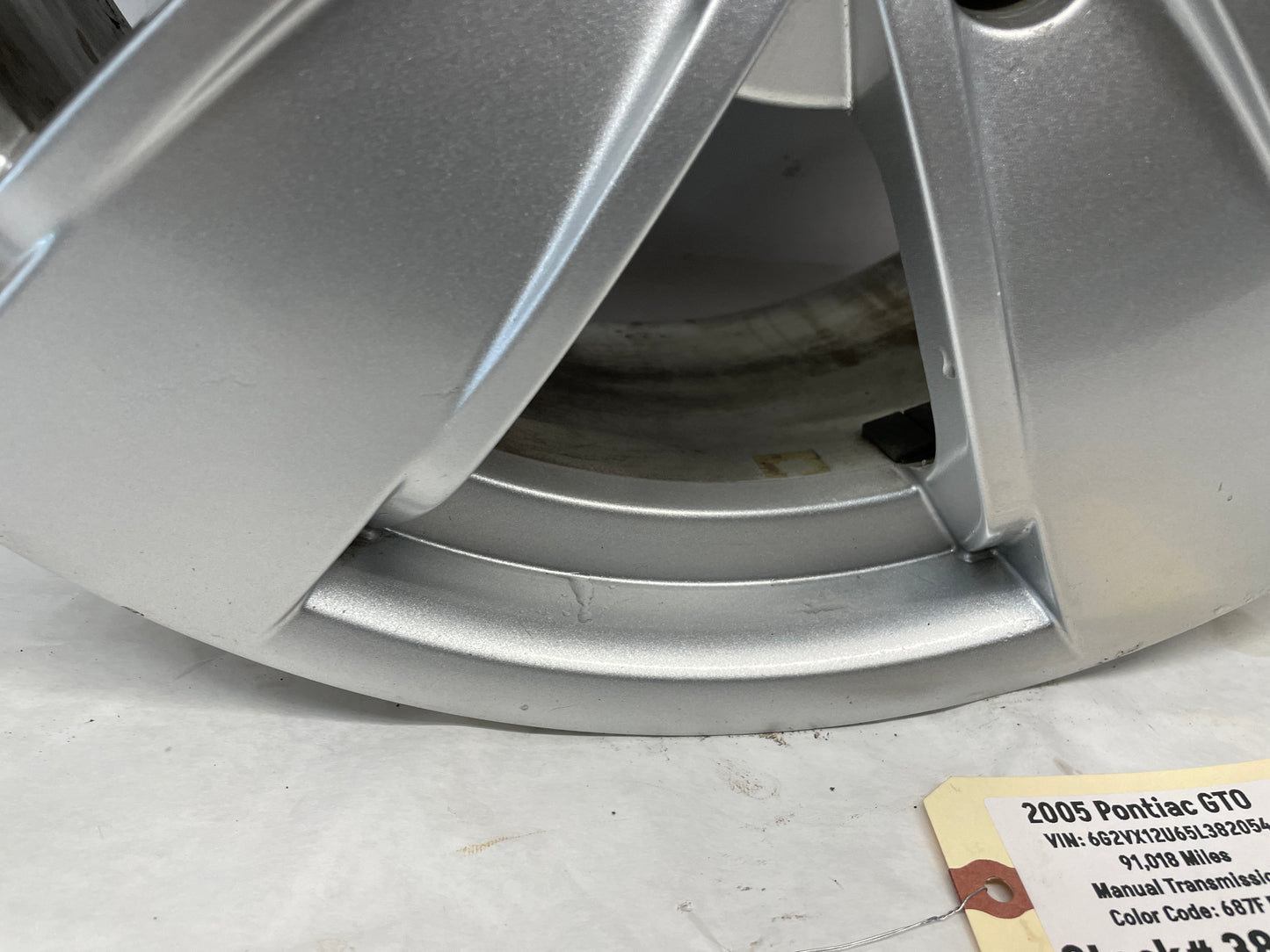 2005 Pontiac GTO Factory OEM 17X8 Wheel
