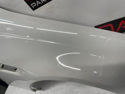 2008 Pontiac G8 Base RH Passenger Fender White OEM - Day's Parts Yard