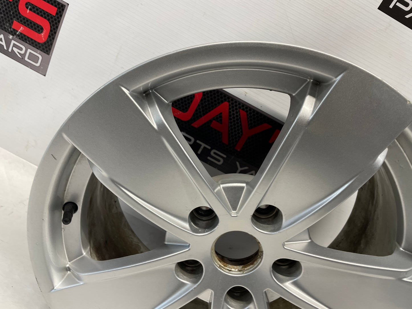 2005 Pontiac GTO Factory OEM 17X8 Wheel