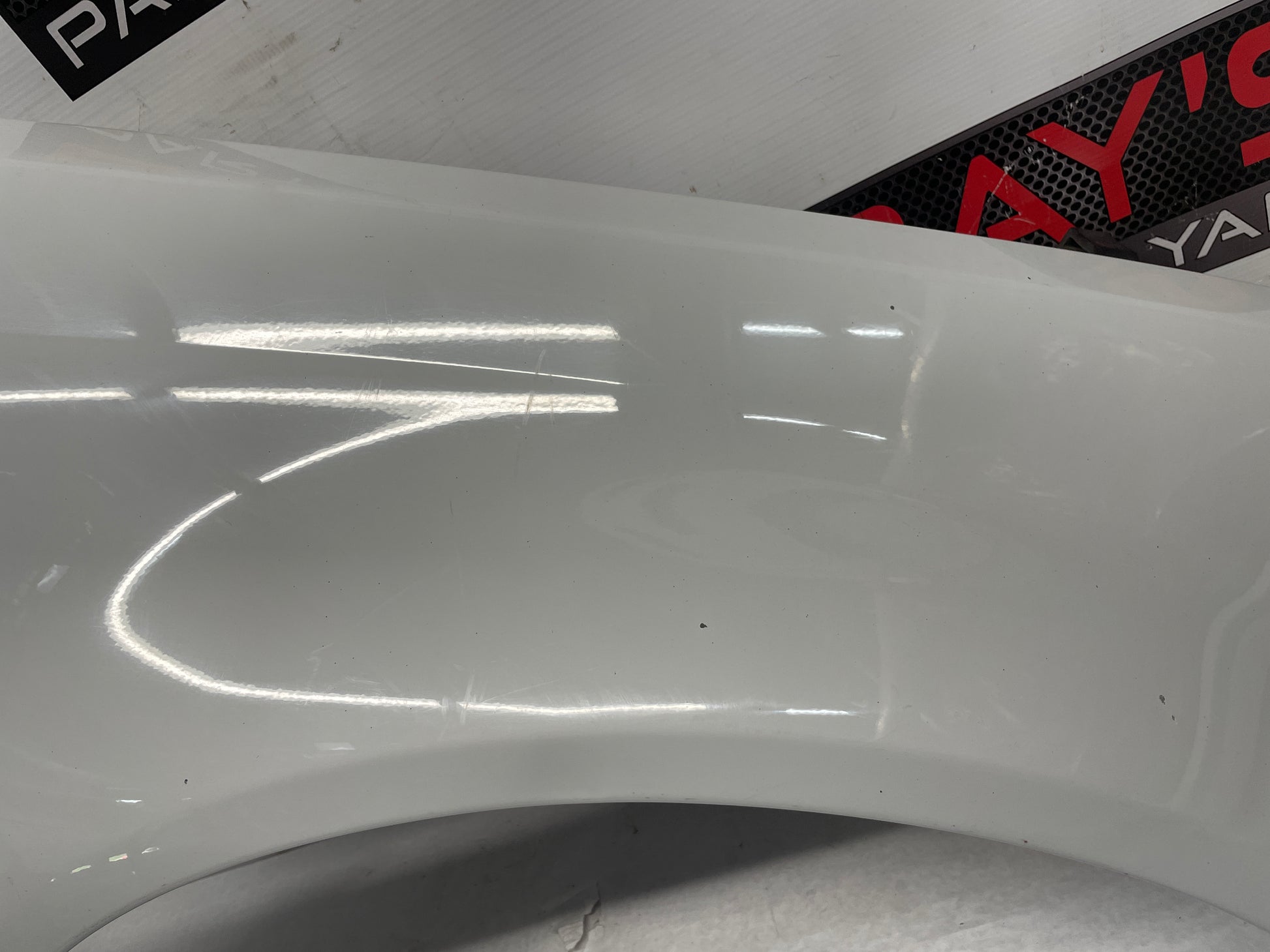 2008 Pontiac G8 Base RH Passenger Fender White OEM - Day's Parts Yard