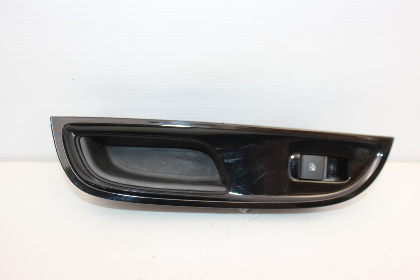 2014 Chevy SS Sedan LH Driver Rear Door Window Control Switch OEM