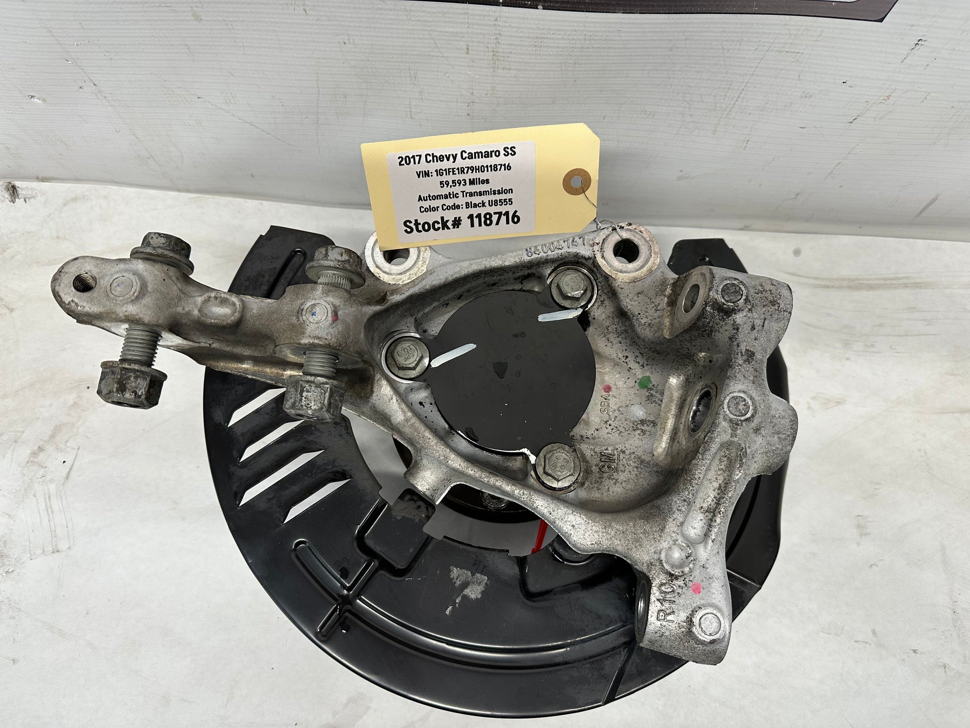 2017 Chevy Camaro SS Front RH Passenger Spindle Knuckle Hub OEM - Day's Parts Yard