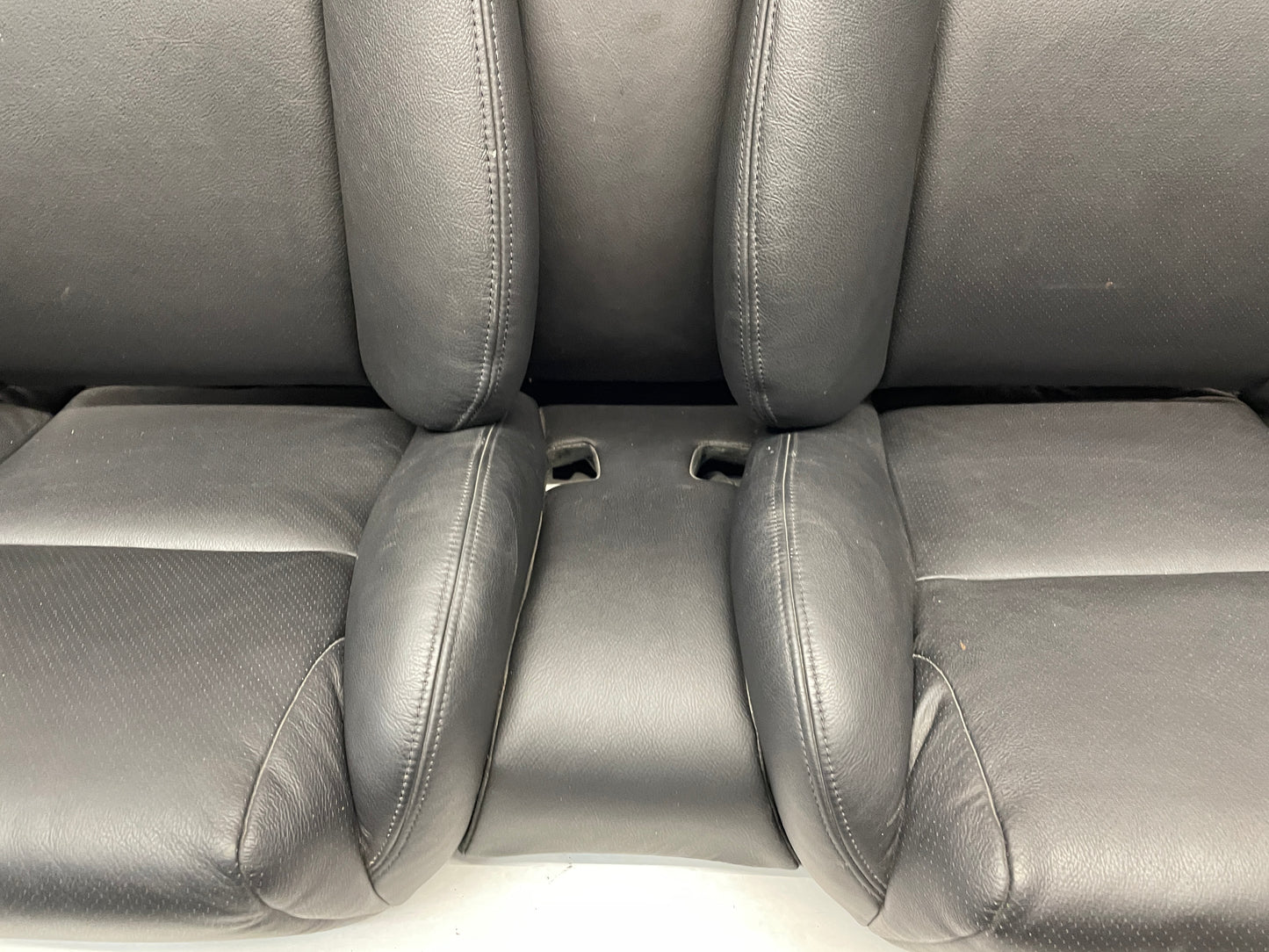 2006 Pontiac GTO Seats Front and Rear Black Leather OEM - Day's Parts Yard