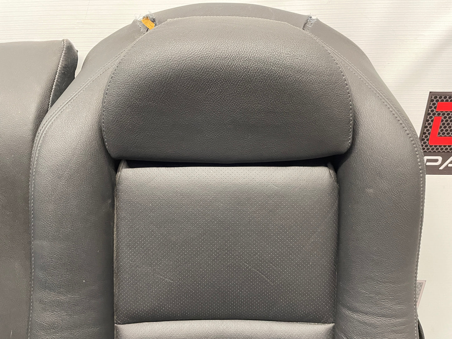 2006 Pontiac GTO Seats Front and Rear Black Leather OEM - Day's Parts Yard