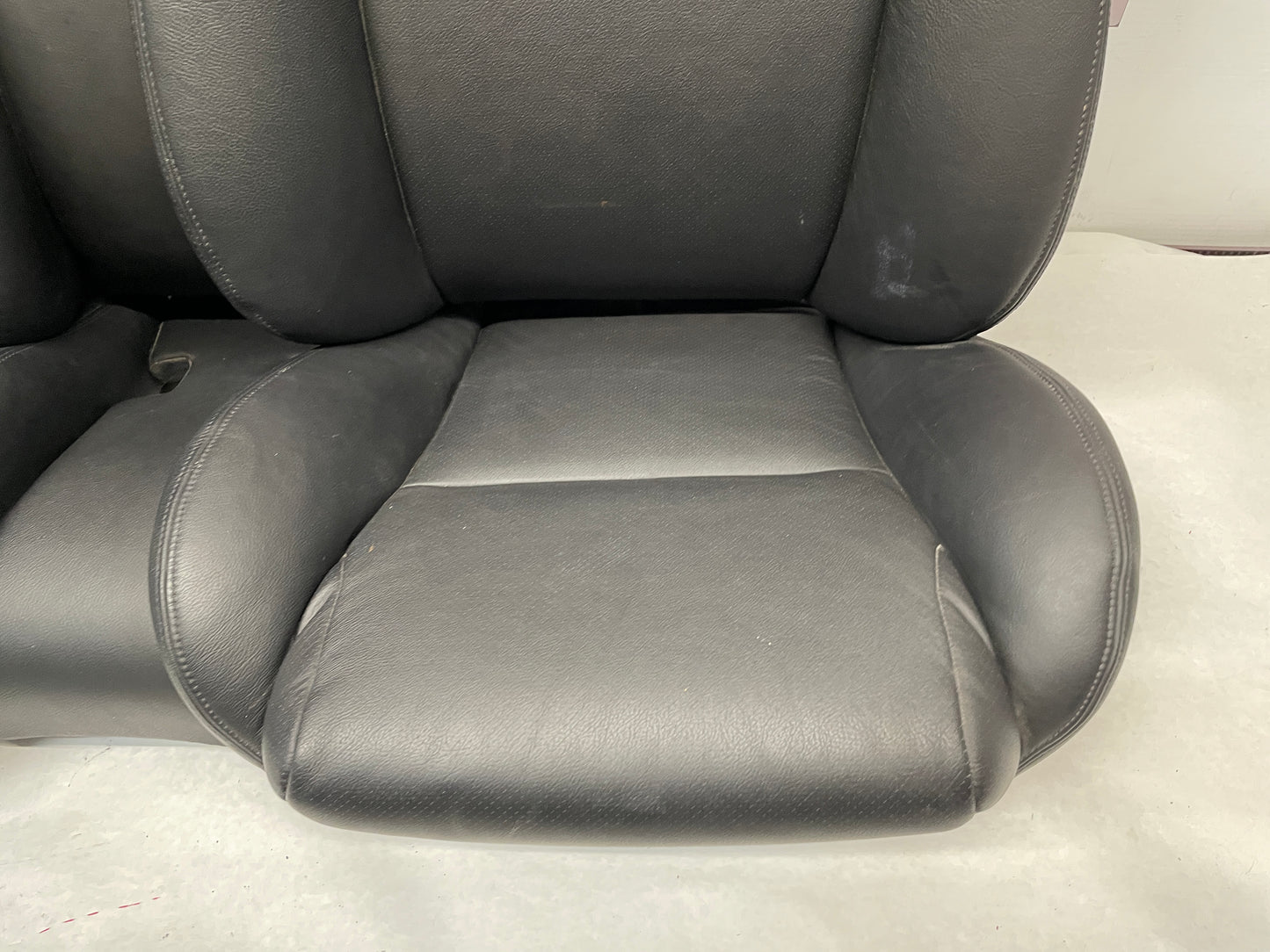 2006 Pontiac GTO Seats Front and Rear Black Leather OEM - Day's Parts Yard