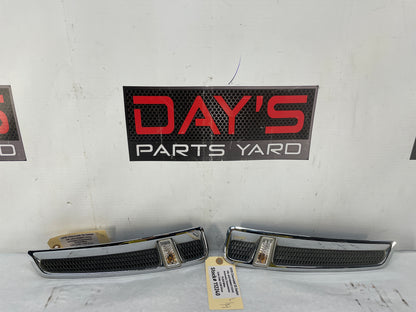 2015 Chevy SS Sedan RH & LH Fender Side Marker Lights Lamps OEM