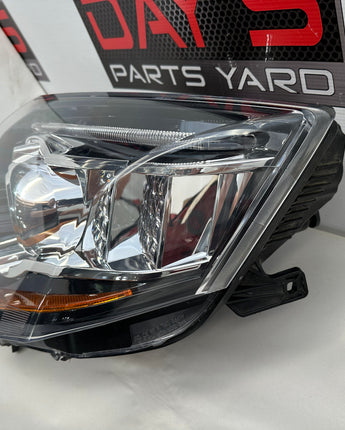 2009 Cadillac CTS-V RH Passenger HID Xenon Head Light Headlight Lamp OEM