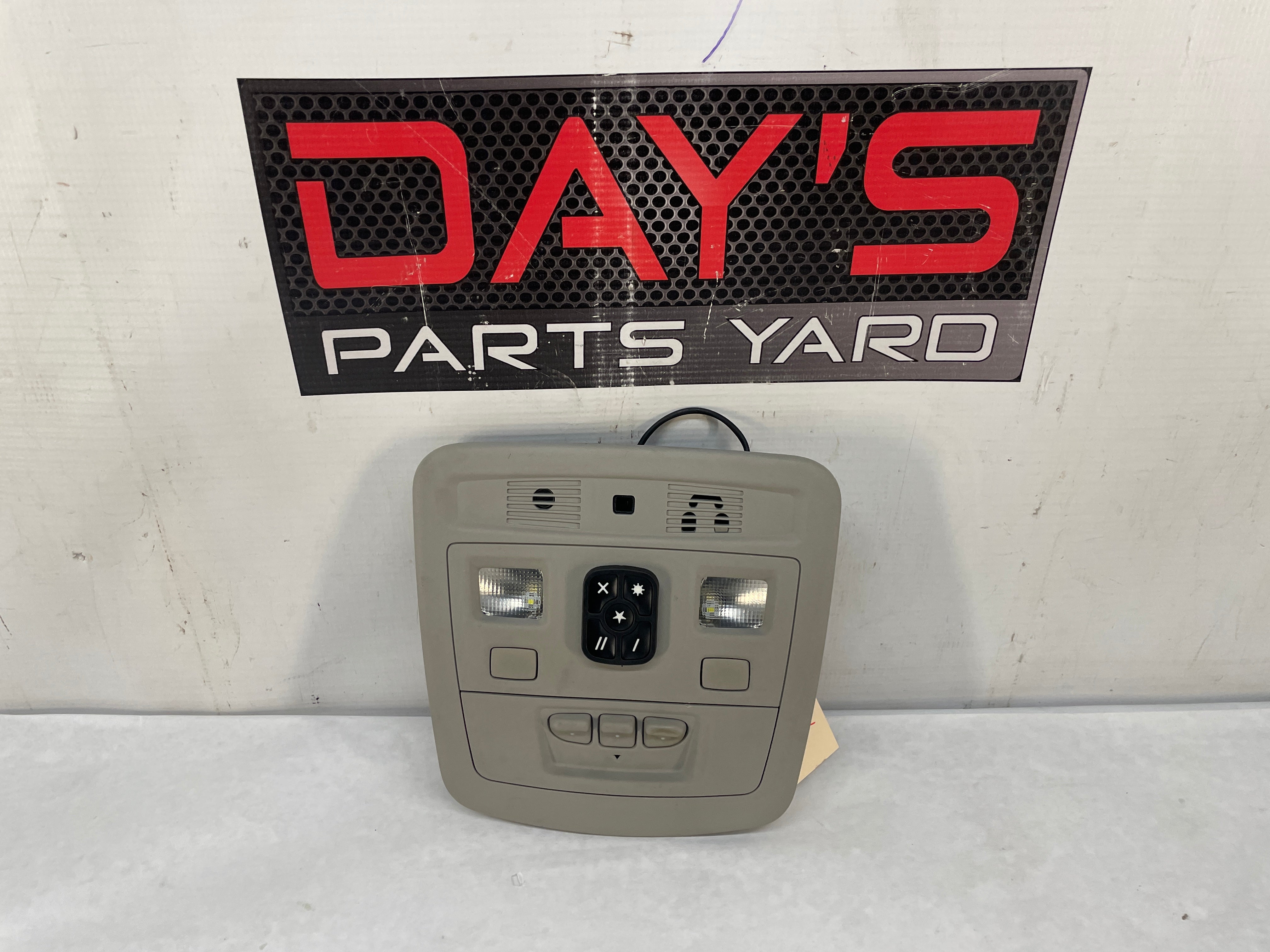 2009 Cadillac CTS-V Sedan Overhead Console Dome Light OEM