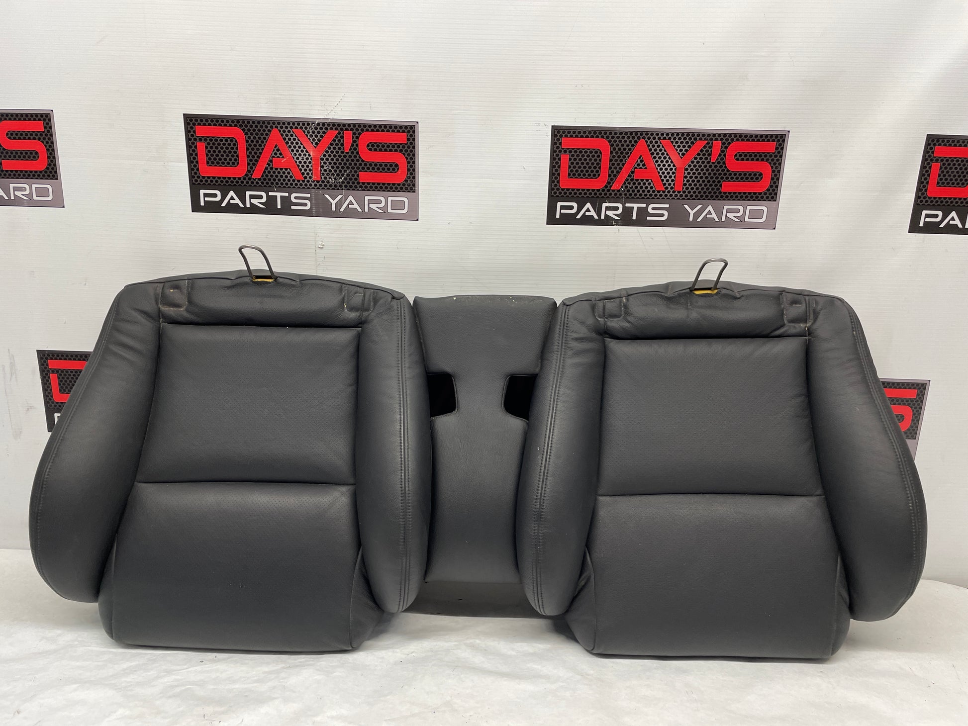 2006 Pontiac GTO Seats Front and Rear Black Leather OEM - Day's Parts Yard