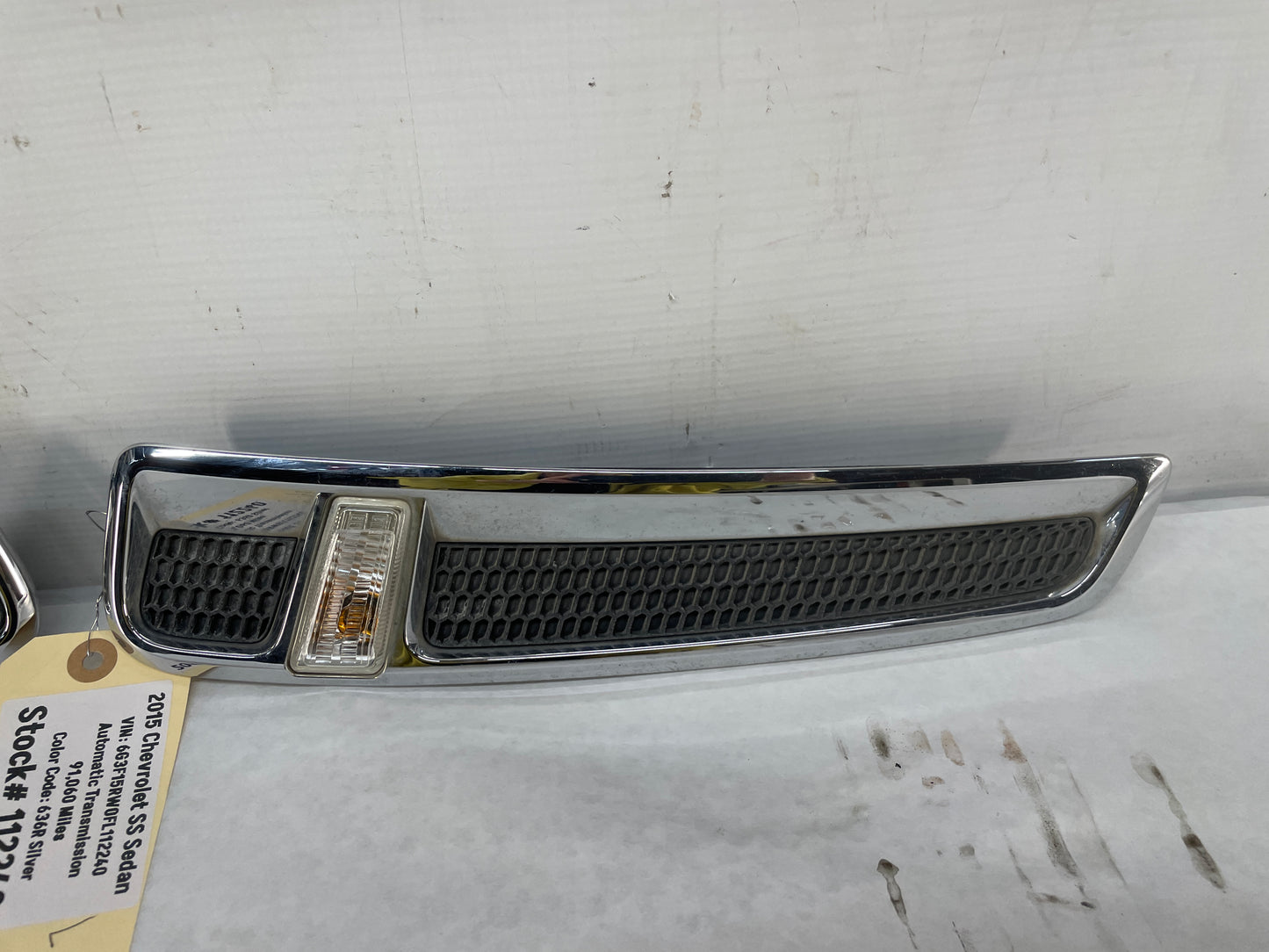 2015 Chevy SS Sedan RH & LH Fender Side Marker Lights Lamps OEM