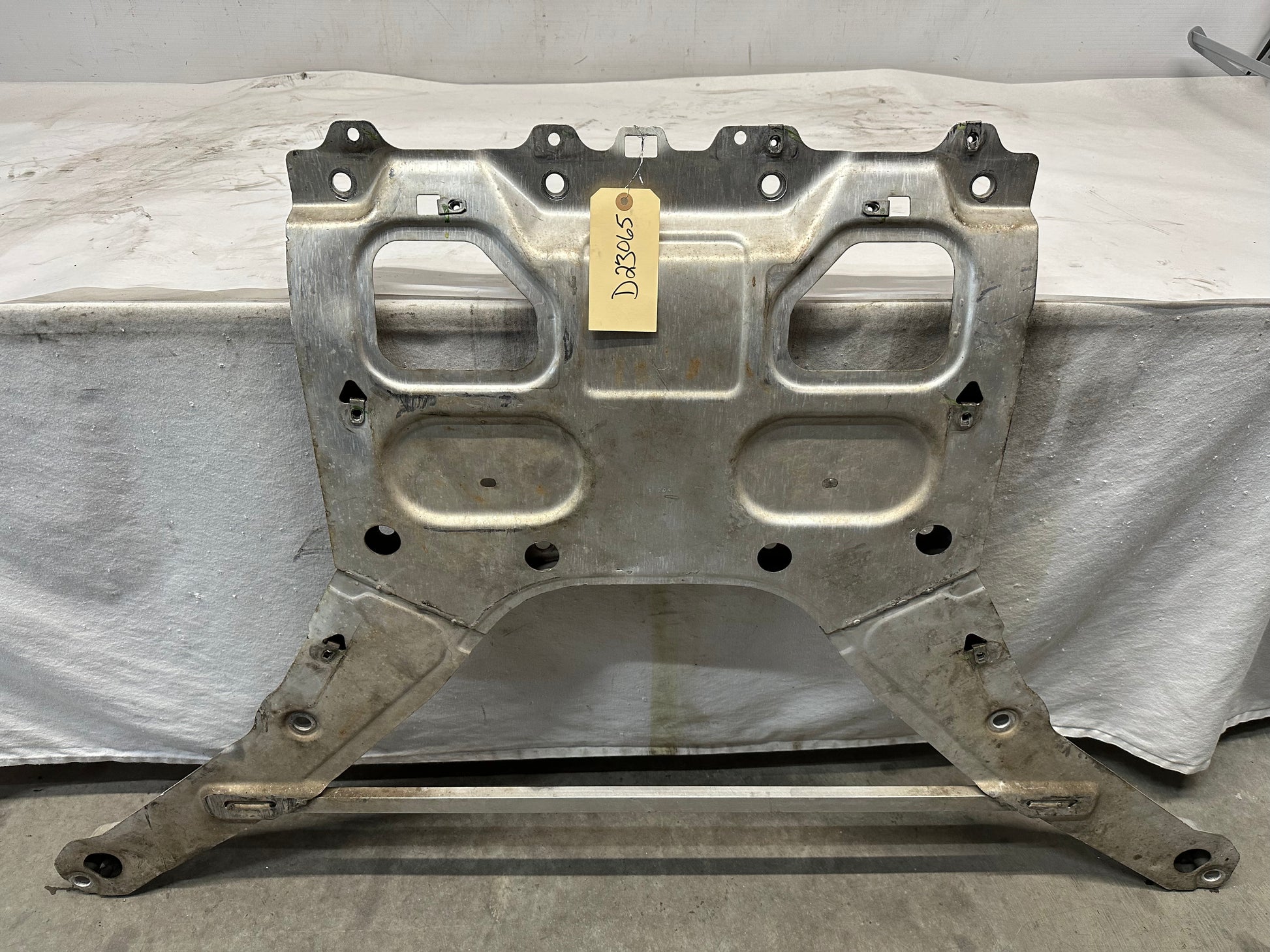 2017 Chevy Camaro SS Support Plate Cradle Shear Lower Shield  OEM - Day's Parts Yard