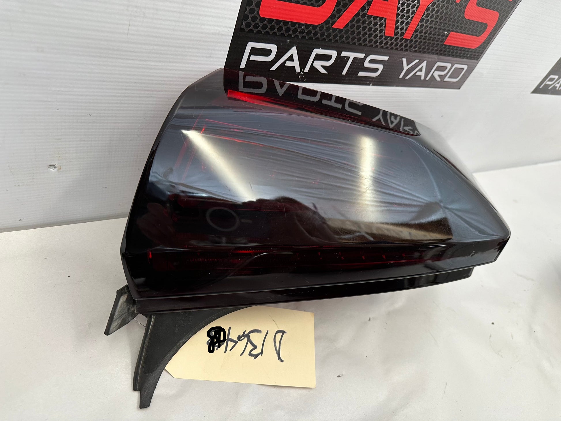 2017 Cadillac ATS-V Coupe RH & LH Tail Light Taillight OEM - Day's Parts Yard