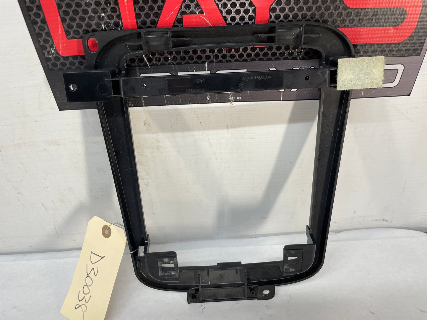 2009 Pontiac G8 GT Over Head Console Dome Light Frame Bracket Brace Bezel OEM