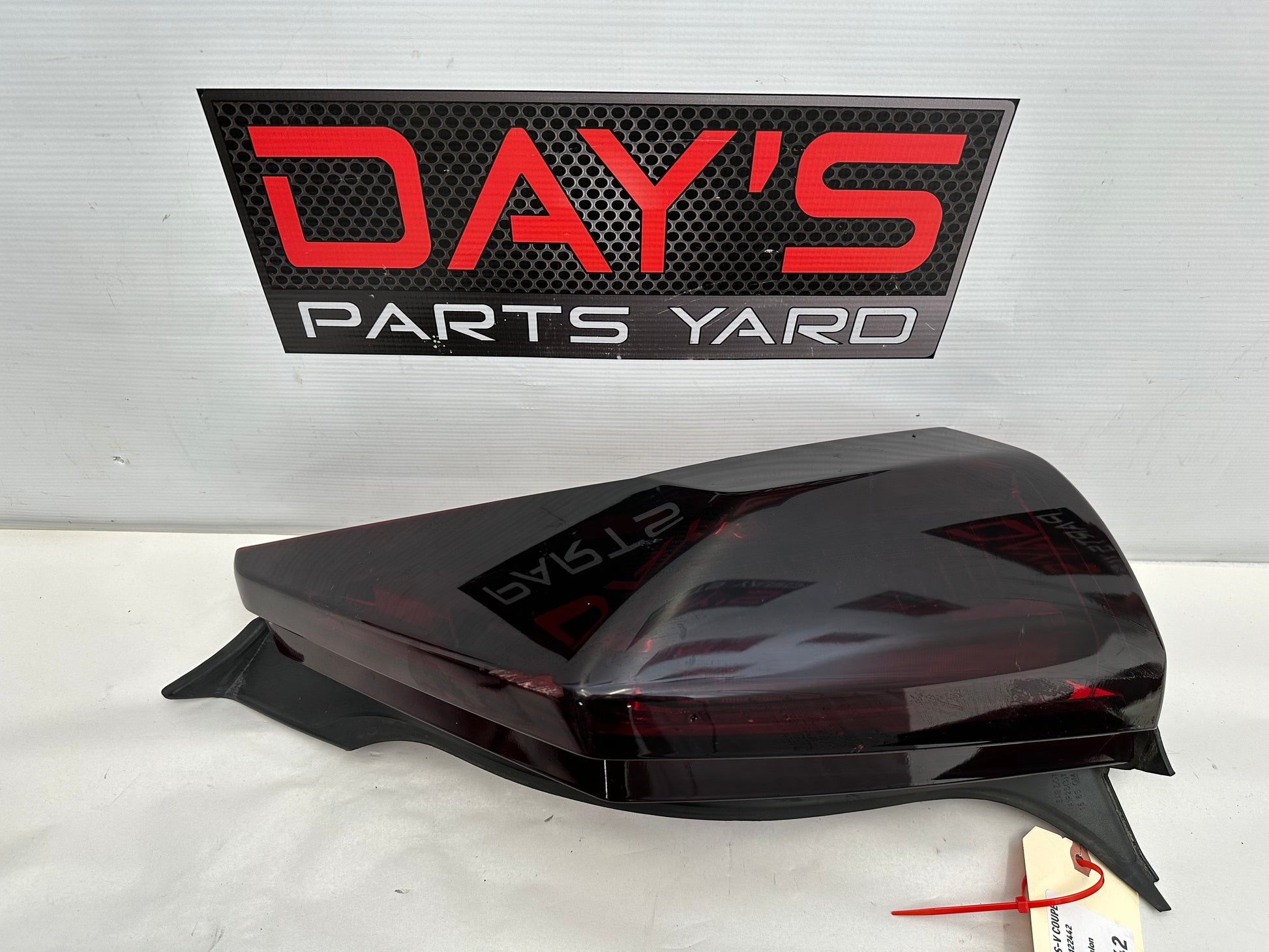 2017 Cadillac ATS-V Coupe RH & LH Tail Light Taillight OEM - Day's Parts Yard