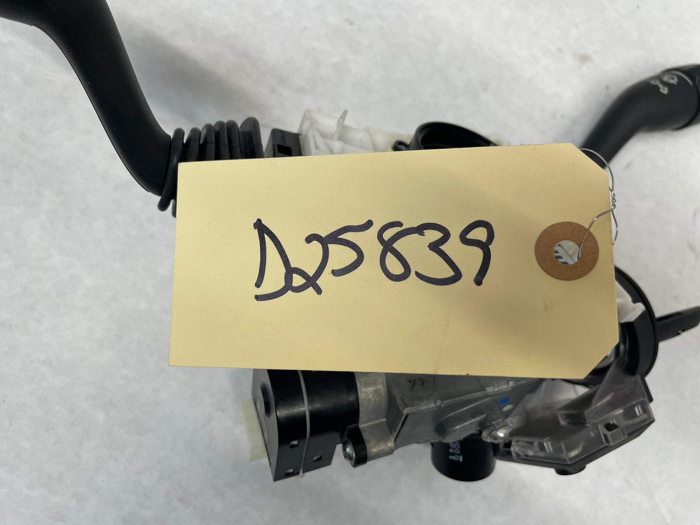 2008 Pontiac G8 Base Ignition w/ Clock Spring and Control Arms OEM - Day's Parts Yard