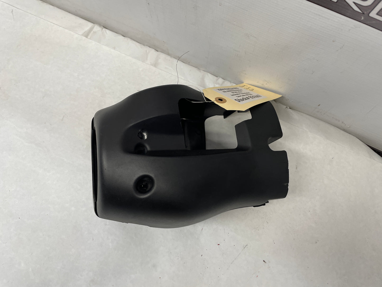 2006 Pontiac GTO Complete Steering Column Clam Shell Cover Molding Trim OEM - Day's Parts Yard