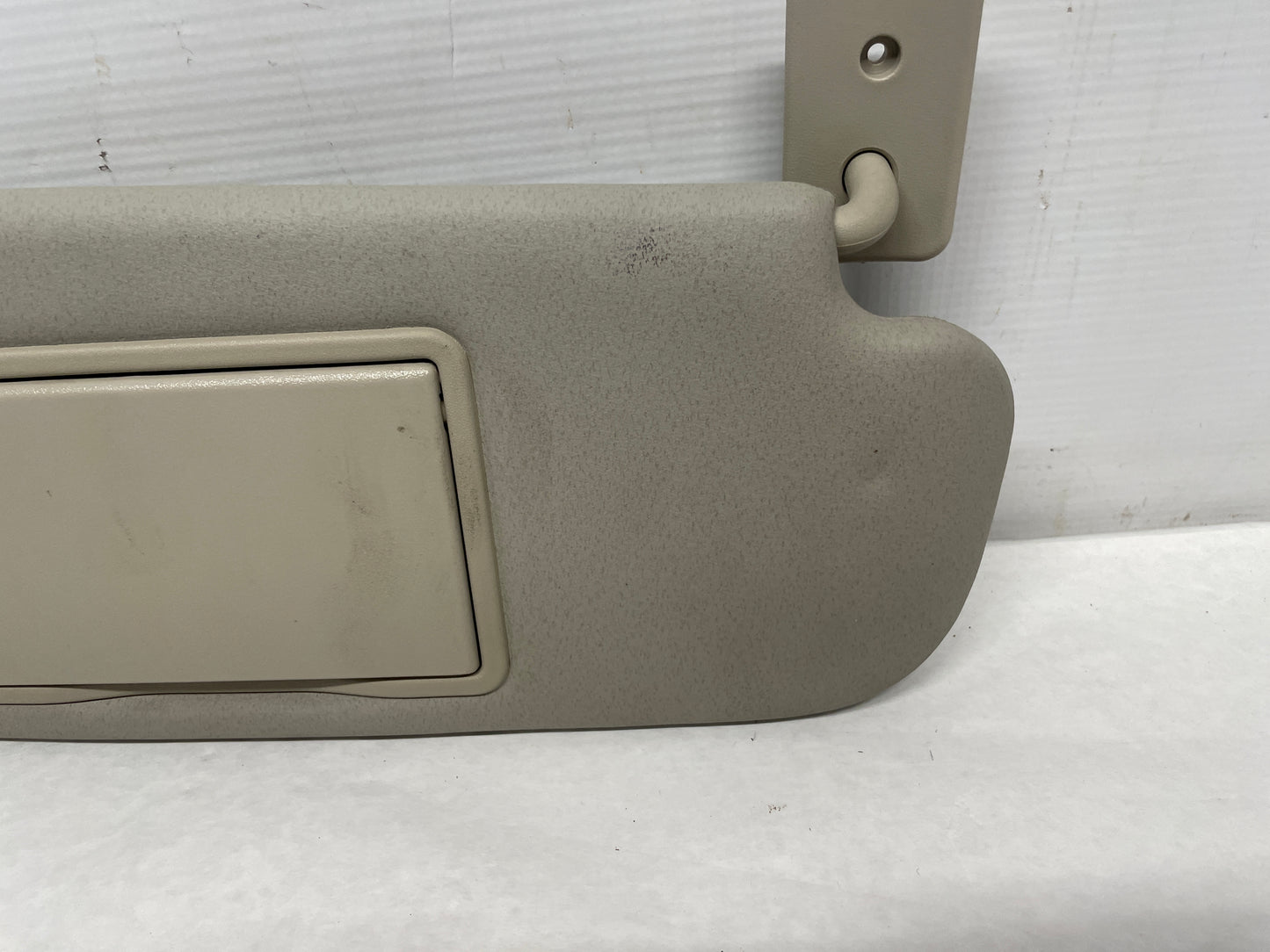 2012 Chevy Caprice PPV RH & LH Sunvisors Sun Visors OEM