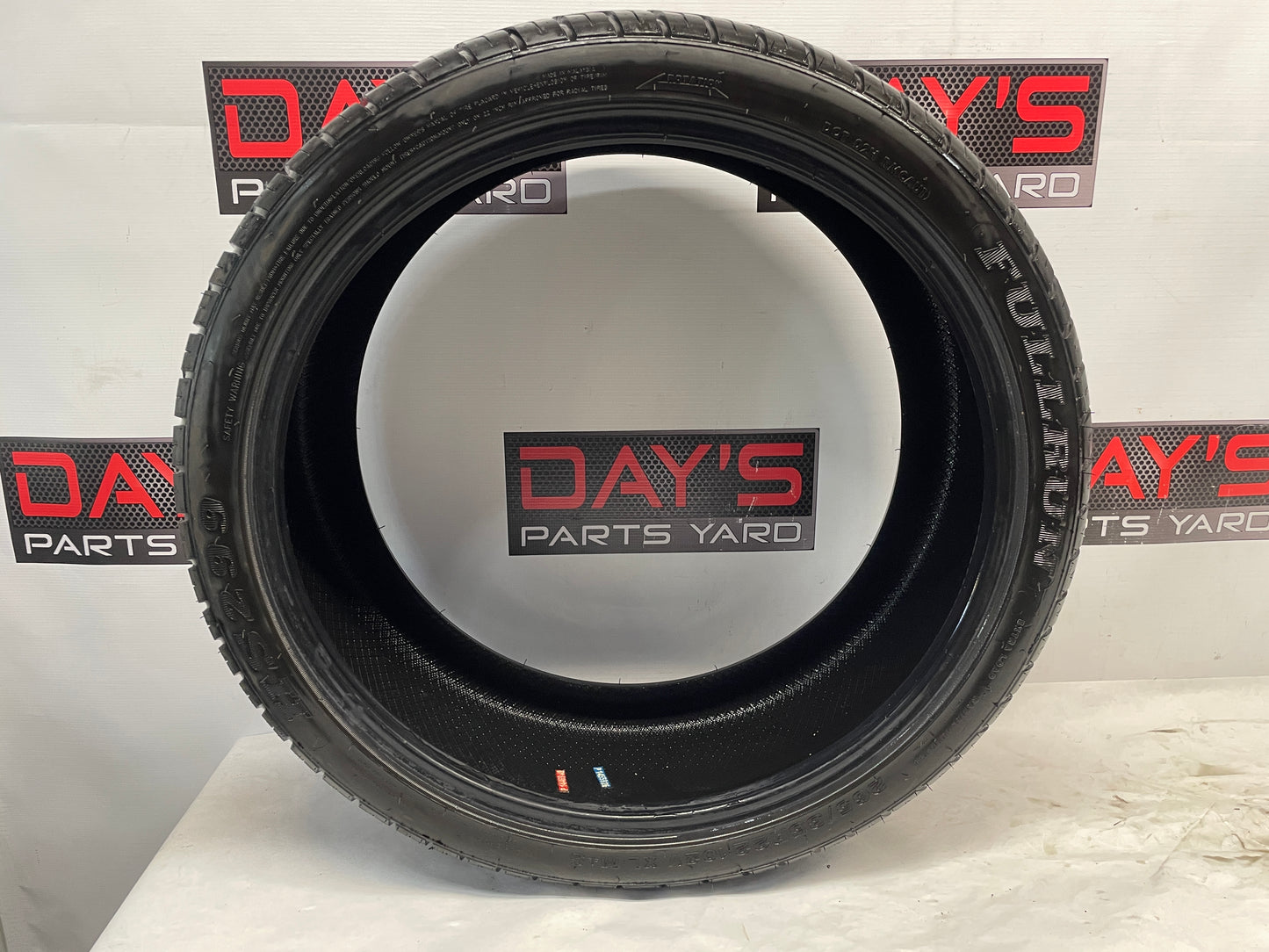 Fullrun HS299 265/35R22 Tire