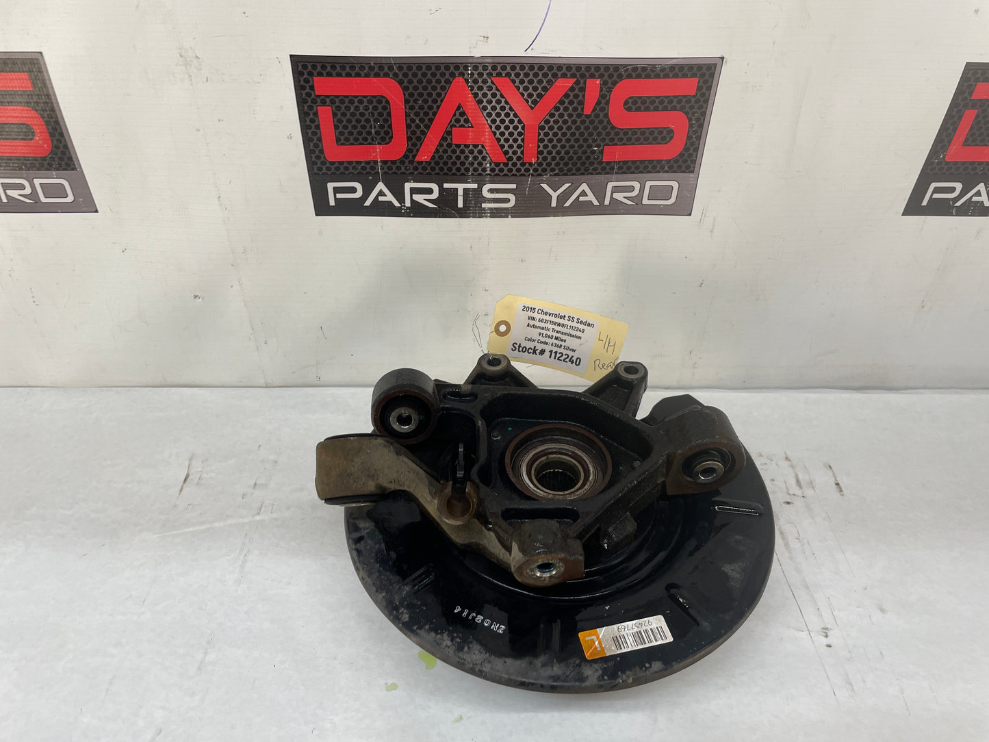 2015 Chevy SS Sedan LH Driver Rear Suspension Spindle Hub Knuckle Assembly OEM