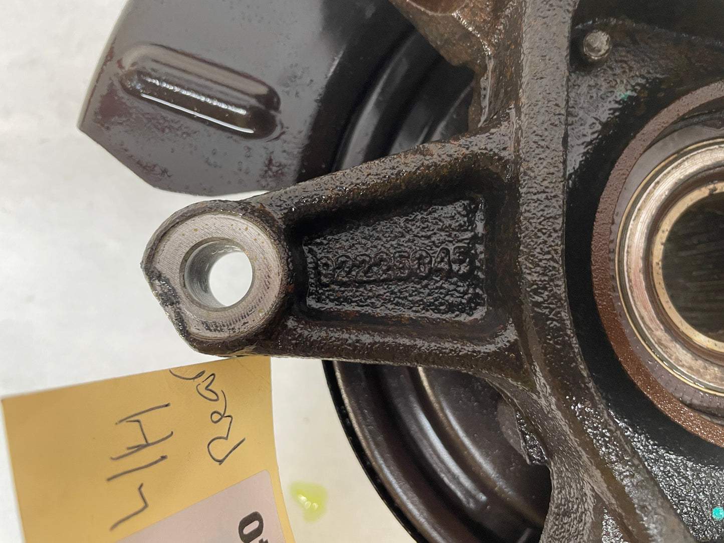 2015 Chevy SS Sedan LH Driver Rear Suspension Spindle Hub Knuckle Assembly OEM