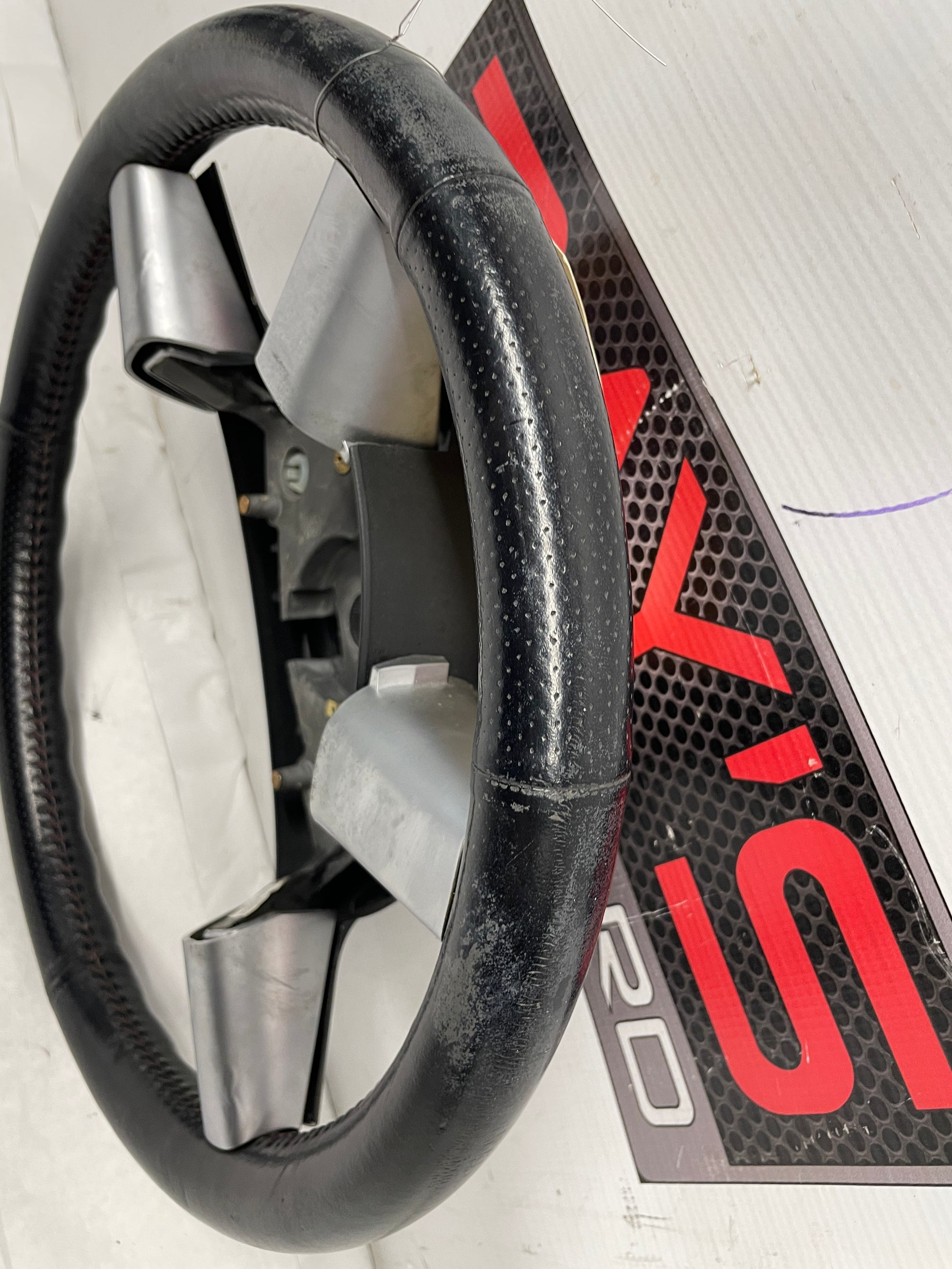 2006 Pontiac GTO Steering Wheel Red Stitching  OEM - Day's Parts Yard