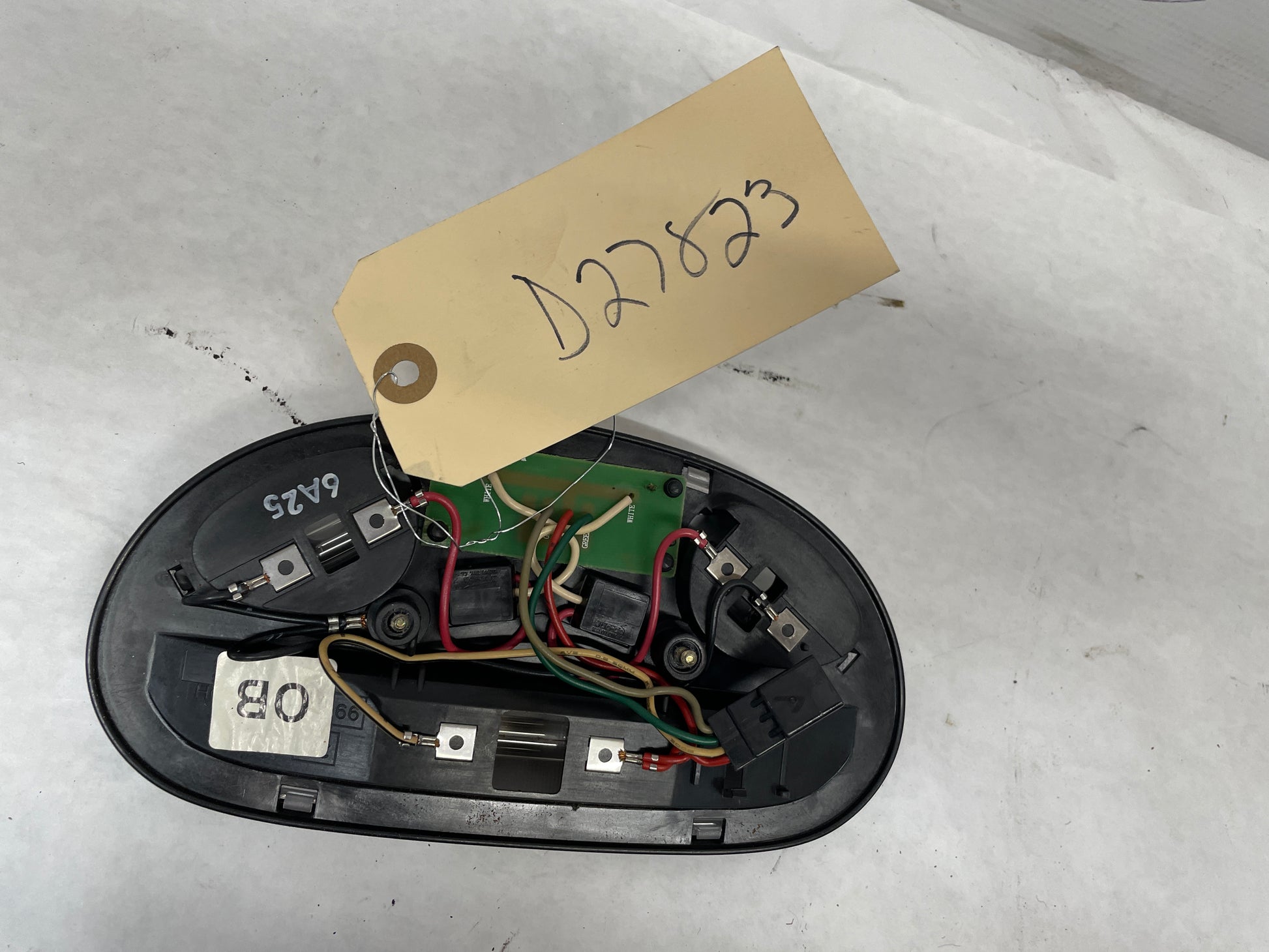 2006 Pontiac GTO Over Head Overhead Dome Reading Light Lamp OEM - Day's Parts Yard