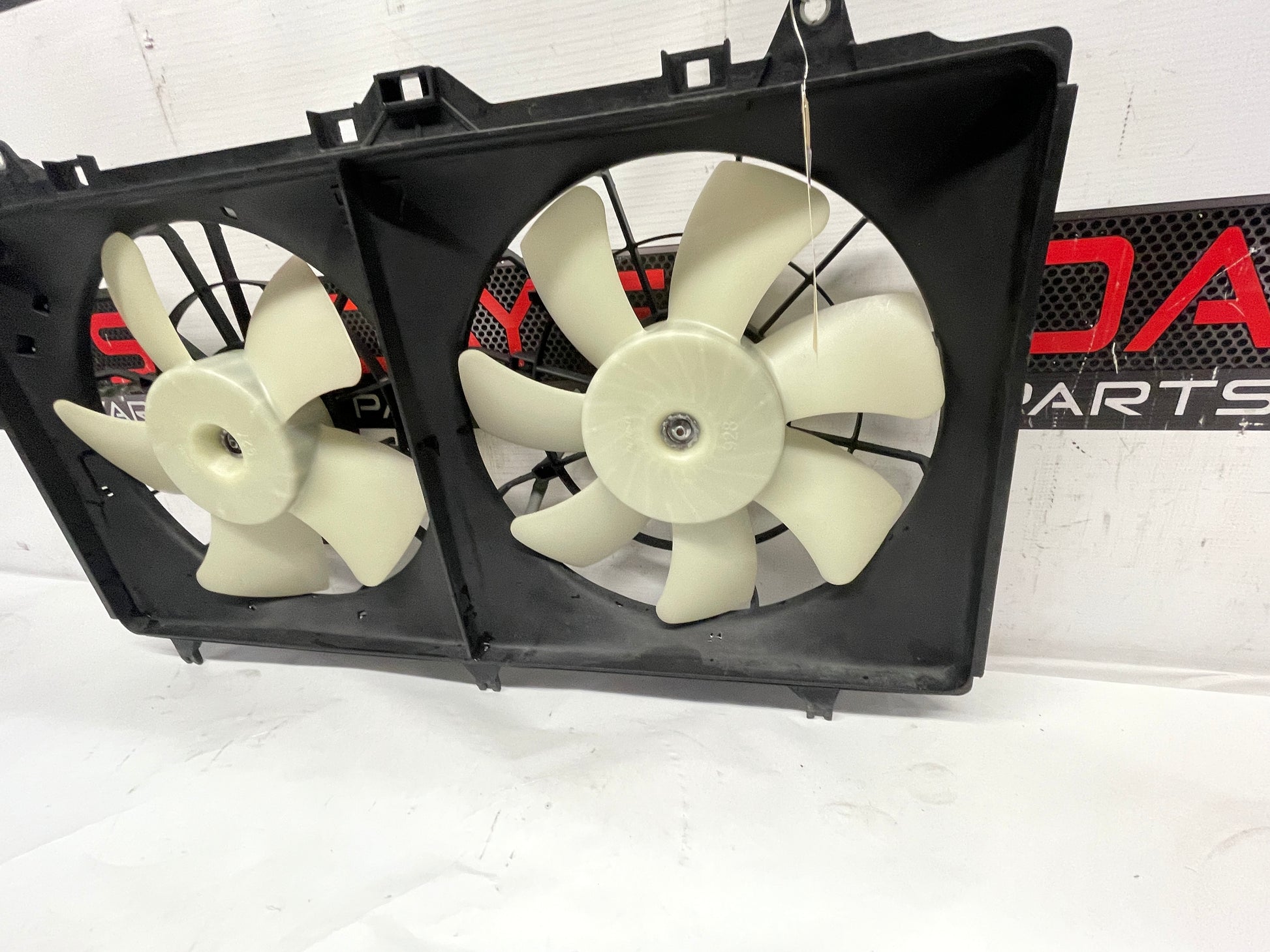 2014 Chevy Camaro ZL1 Radiator Duel Dual Electric Coolant Cooling Fans OEM - Day's Parts Yard