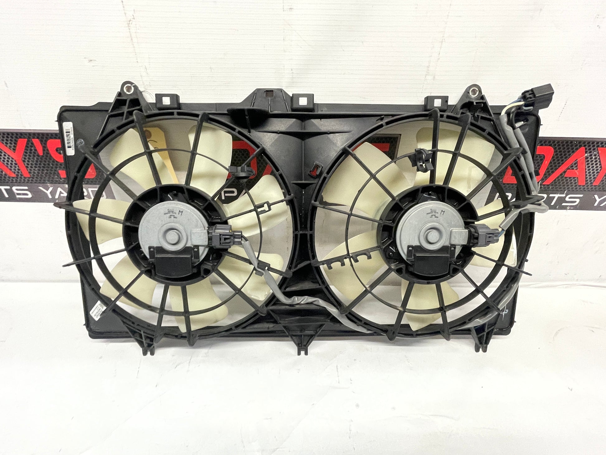 2014 Chevy Camaro ZL1 Radiator Duel Dual Electric Coolant Cooling Fans OEM - Day's Parts Yard