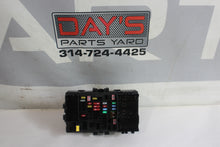 2019 Chevy Tahoe K1500 Premier Front RH Passenger Fuse Box Relay OEM
