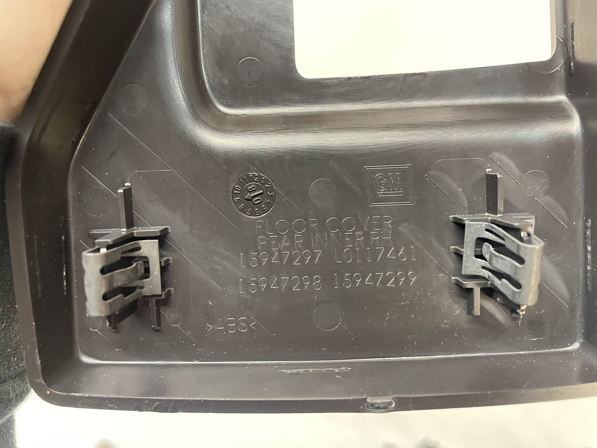 2009 Cadillac CTS-V Sedan RH Passenger Front Seat Track Trim 4 PC OEM - Day's Parts Yard