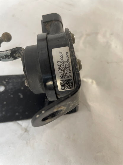 2015 Chevy SS Sedan RH & LH Rear Head Lamp Ride Height Suspension Sensor Set OEM