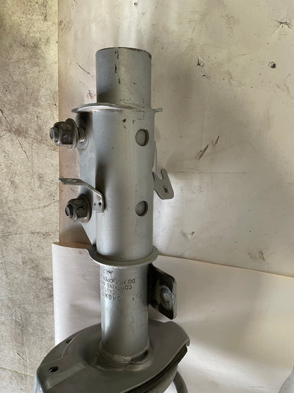 2010 Chevy Camaro SS Front RH & LH Monroe Strut Assembly - Day's Parts Yard
