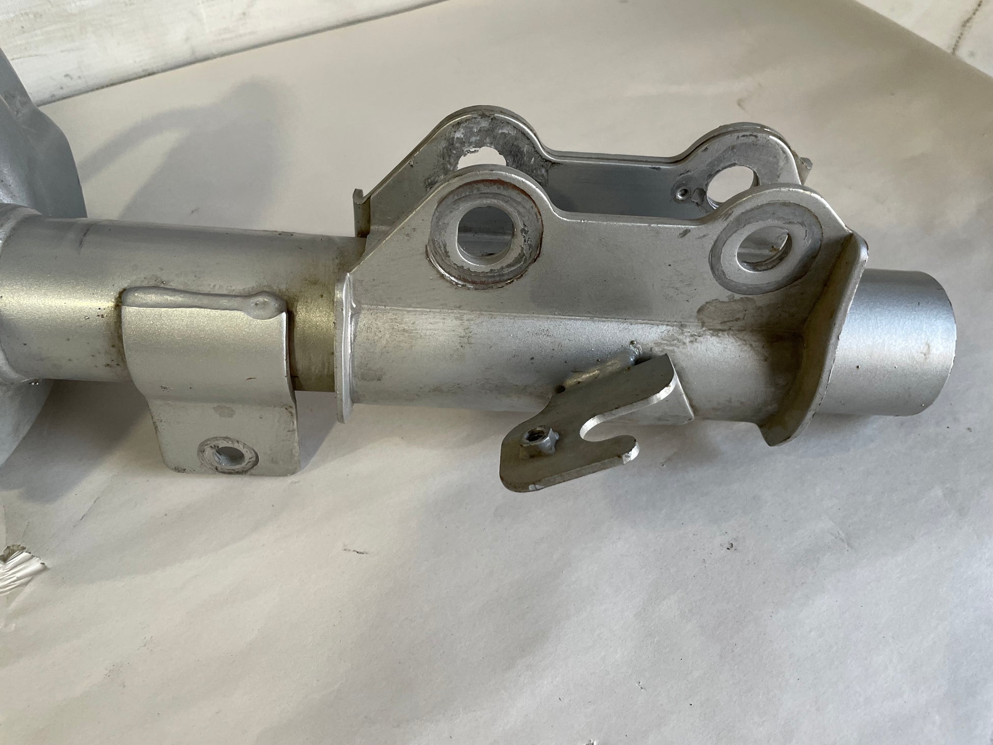2010 Chevy Camaro SS Front RH & LH Monroe Strut Assembly - Day's Parts Yard