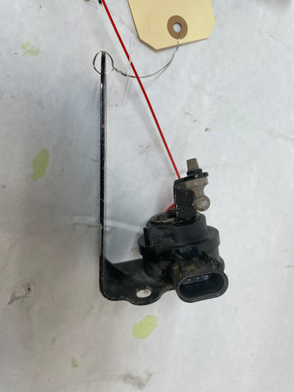 2015 Chevy SS Sedan RH & LH Rear Head Lamp Ride Height Suspension Sensor Set OEM