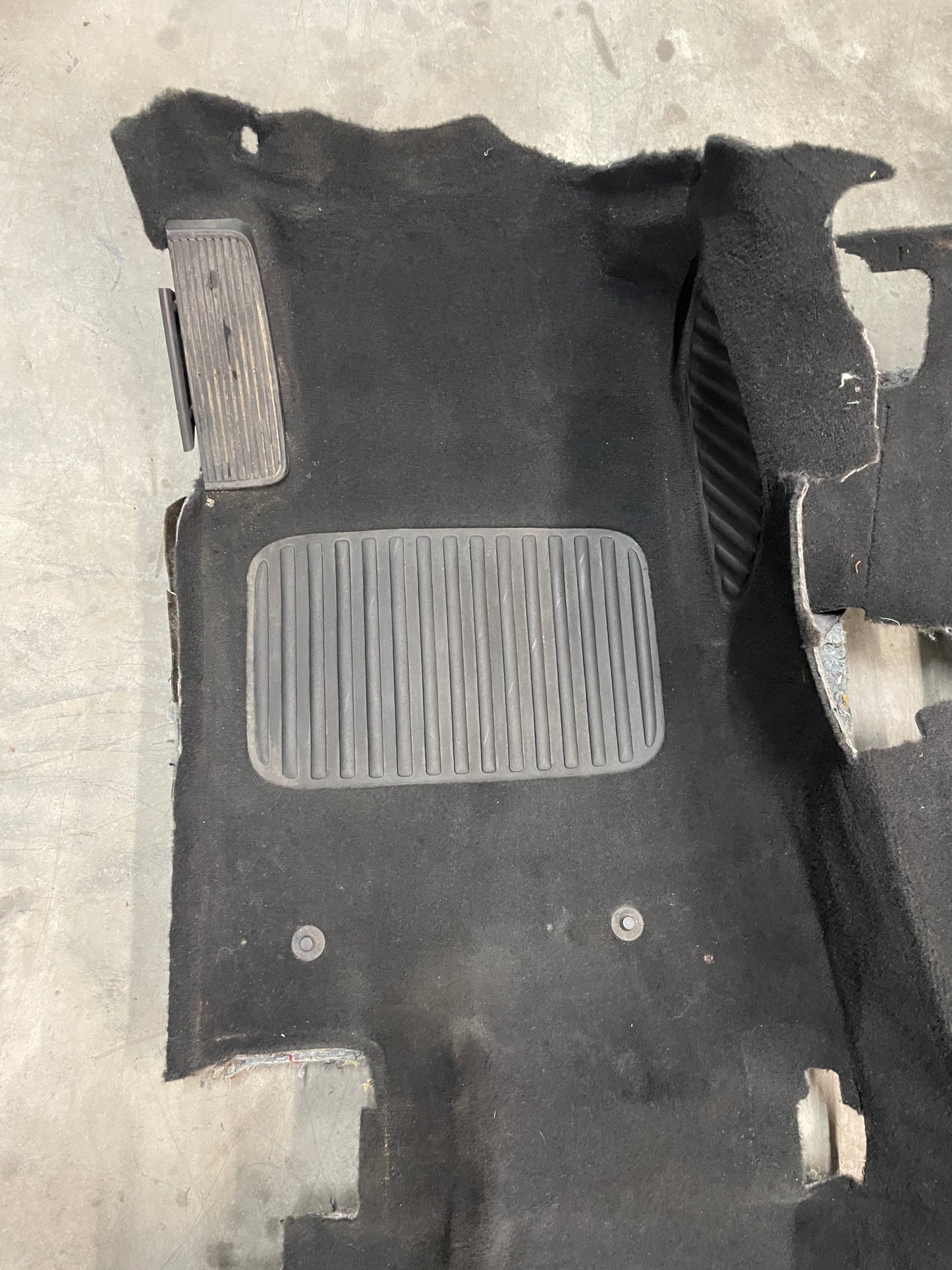 2008 Pontiac G8 Base Complete Floor Carpet OEM - Day's Parts Yard