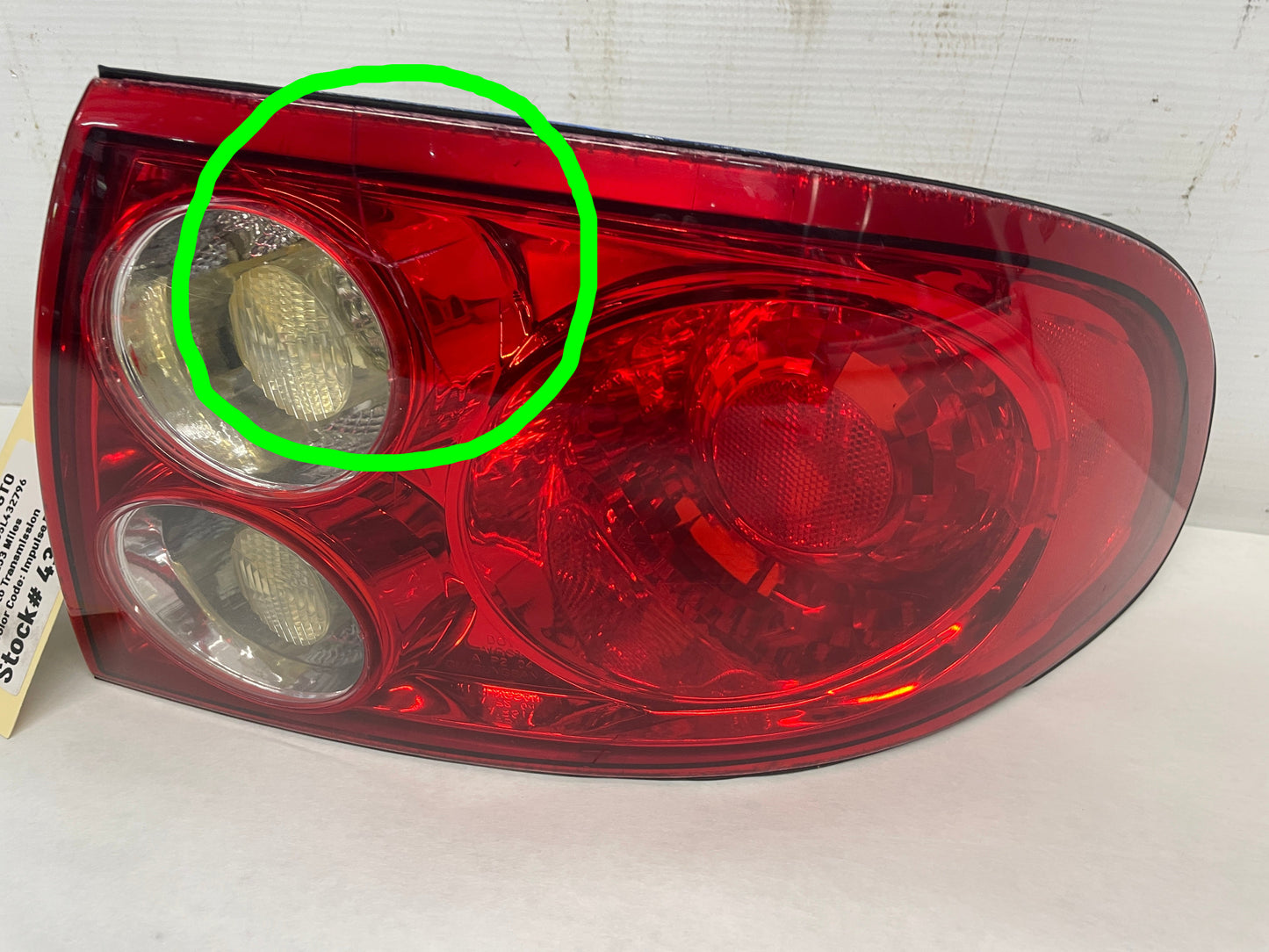 2005 Pontiac GTO RH Passenger Tail Light Taillight Lamp OEM