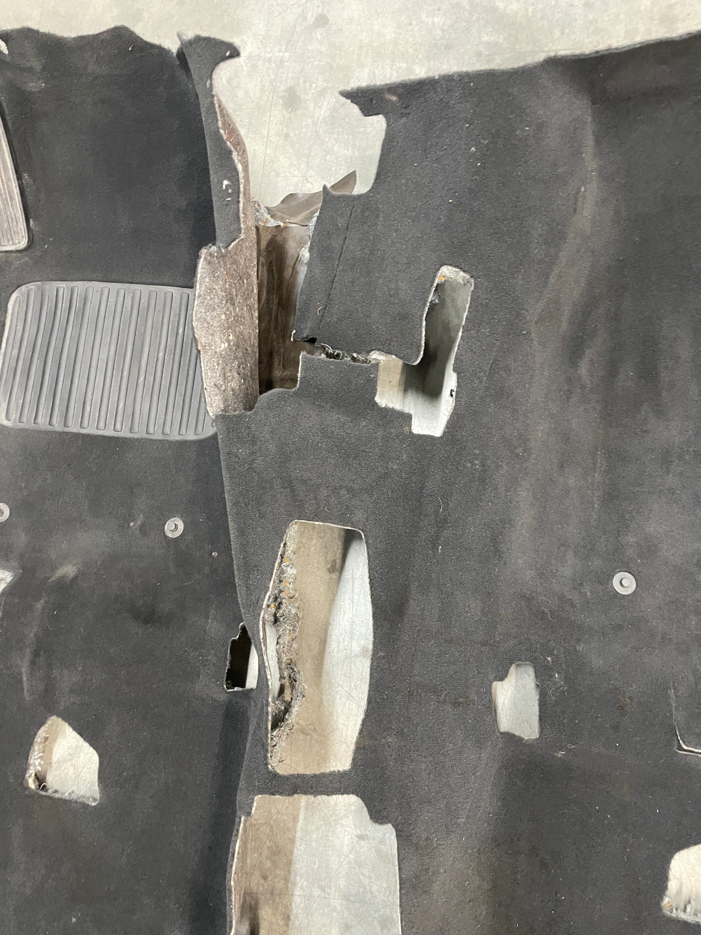 2008 Pontiac G8 Base Complete Floor Carpet OEM - Day's Parts Yard