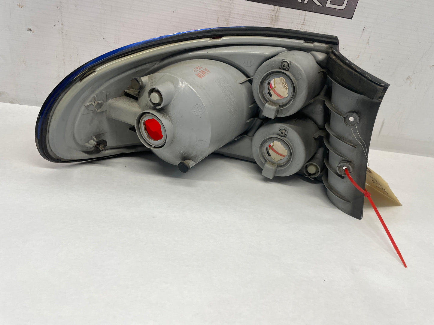 2005 Pontiac GTO RH Passenger Tail Light Taillight Lamp OEM