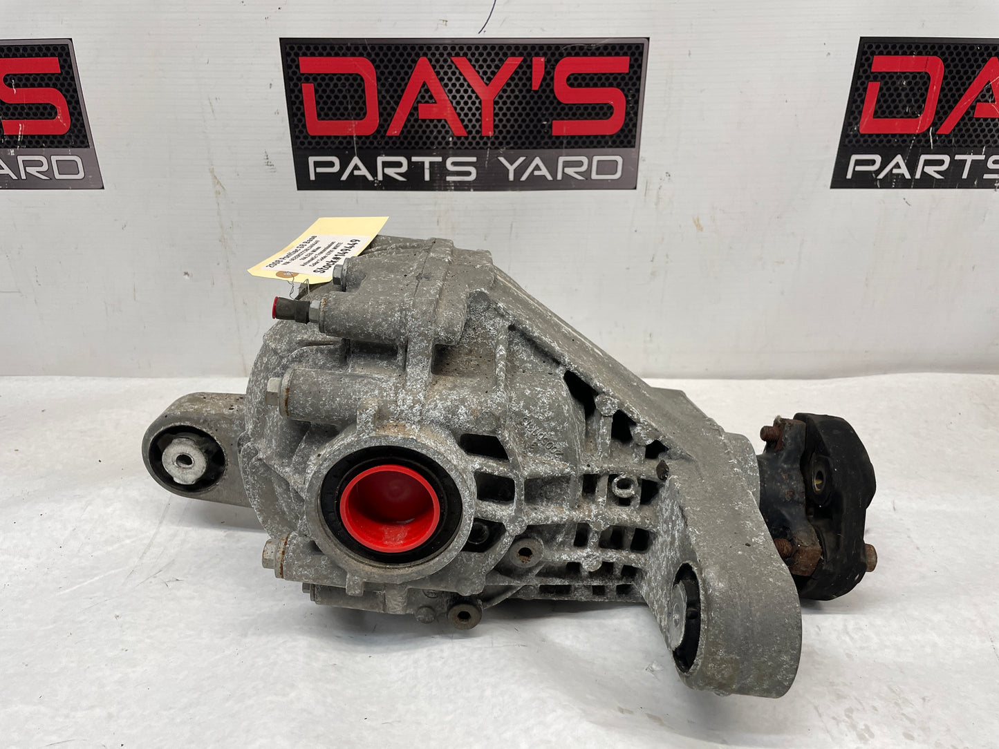 2008 Pontiac G8 Base Rear End Differential 2.92 OEM - Day's Parts Yard