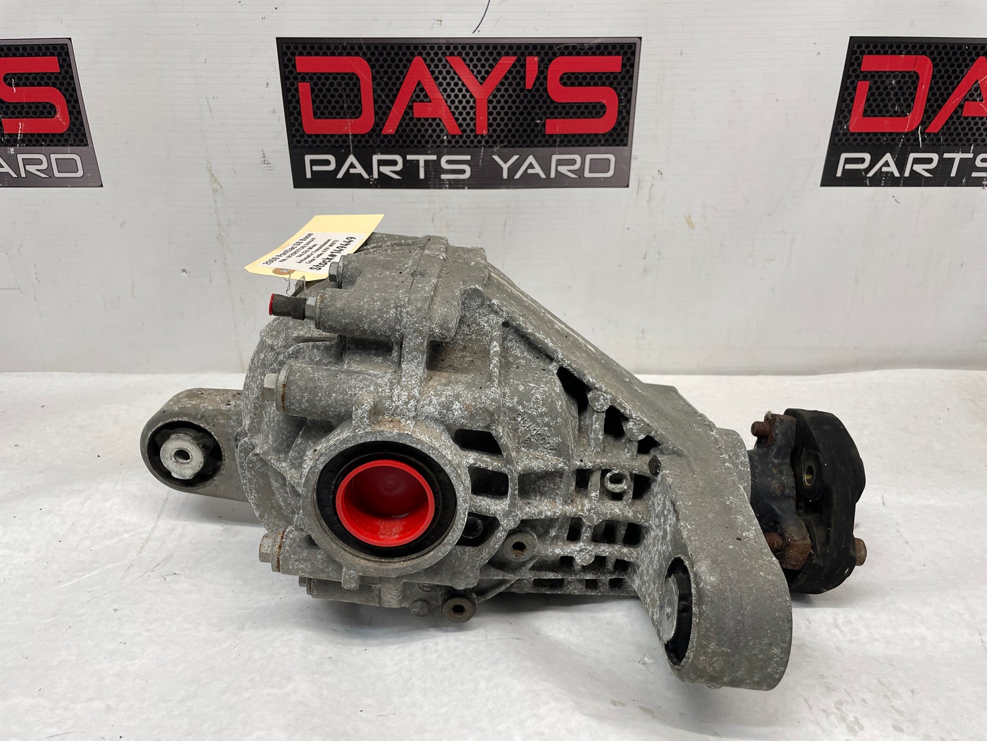 2008 Pontiac G8 Base Rear End Differential 2.92 OEM - Day's Parts Yard