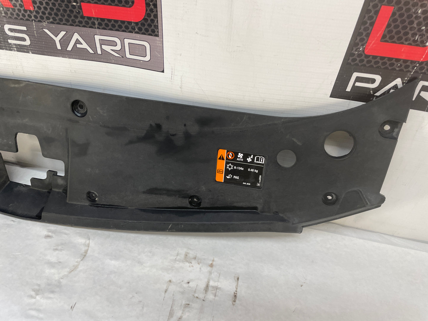 2015 Chevy SS Sedan Radiator Grille Cover Sight Shield OEM