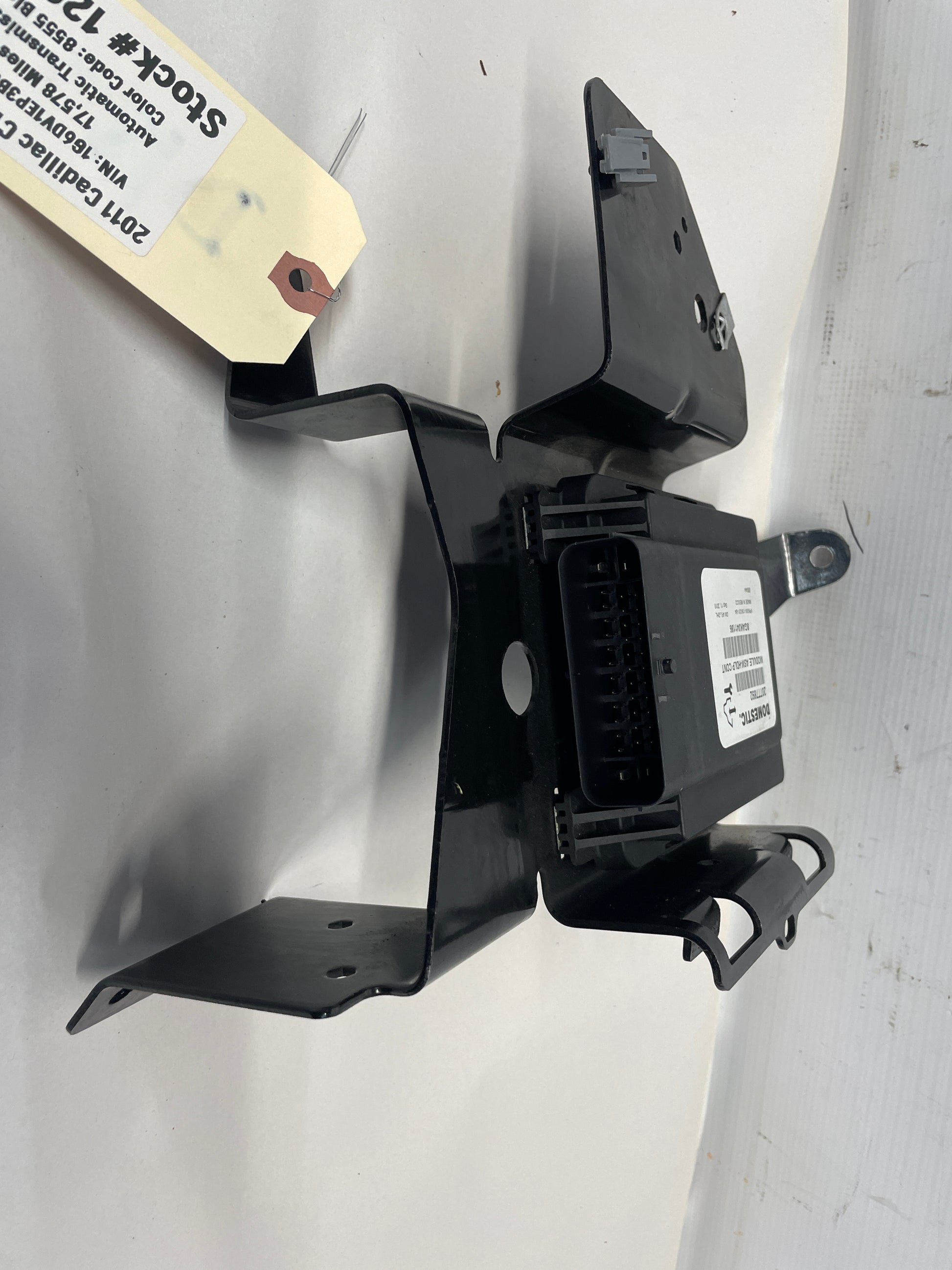 2011 Cadillac CTS-V Coupe Head Light Lamp Leveling Control Module OEM - Day's Parts Yard