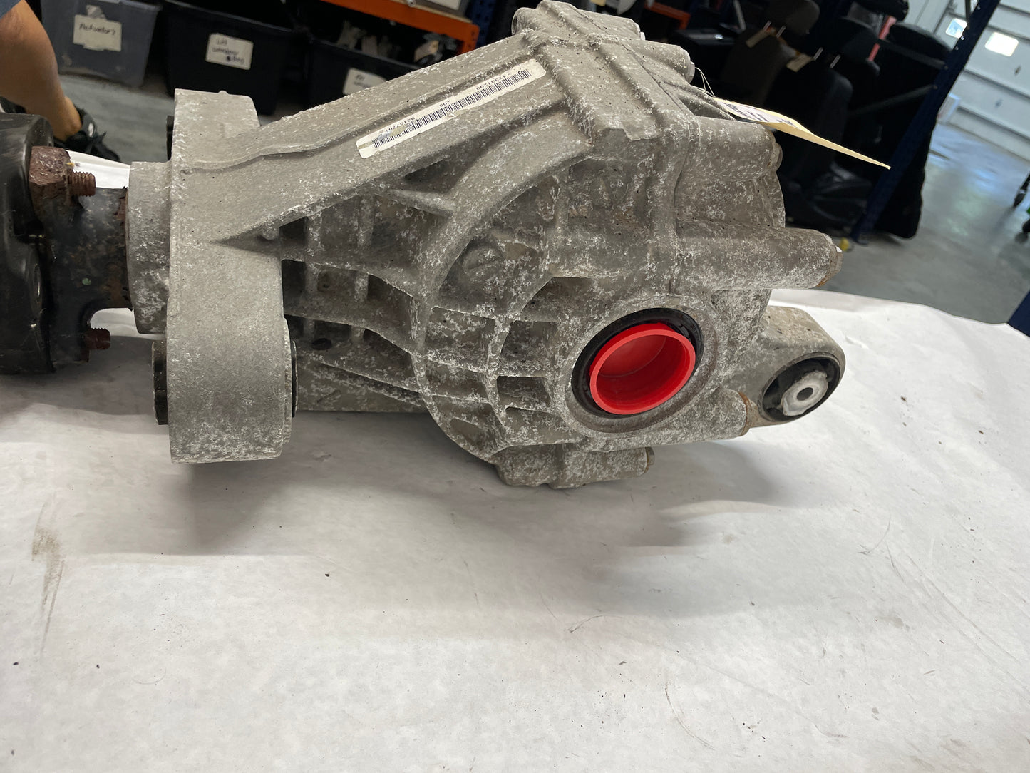 2008 Pontiac G8 Base Rear End Differential 2.92 OEM - Day's Parts Yard
