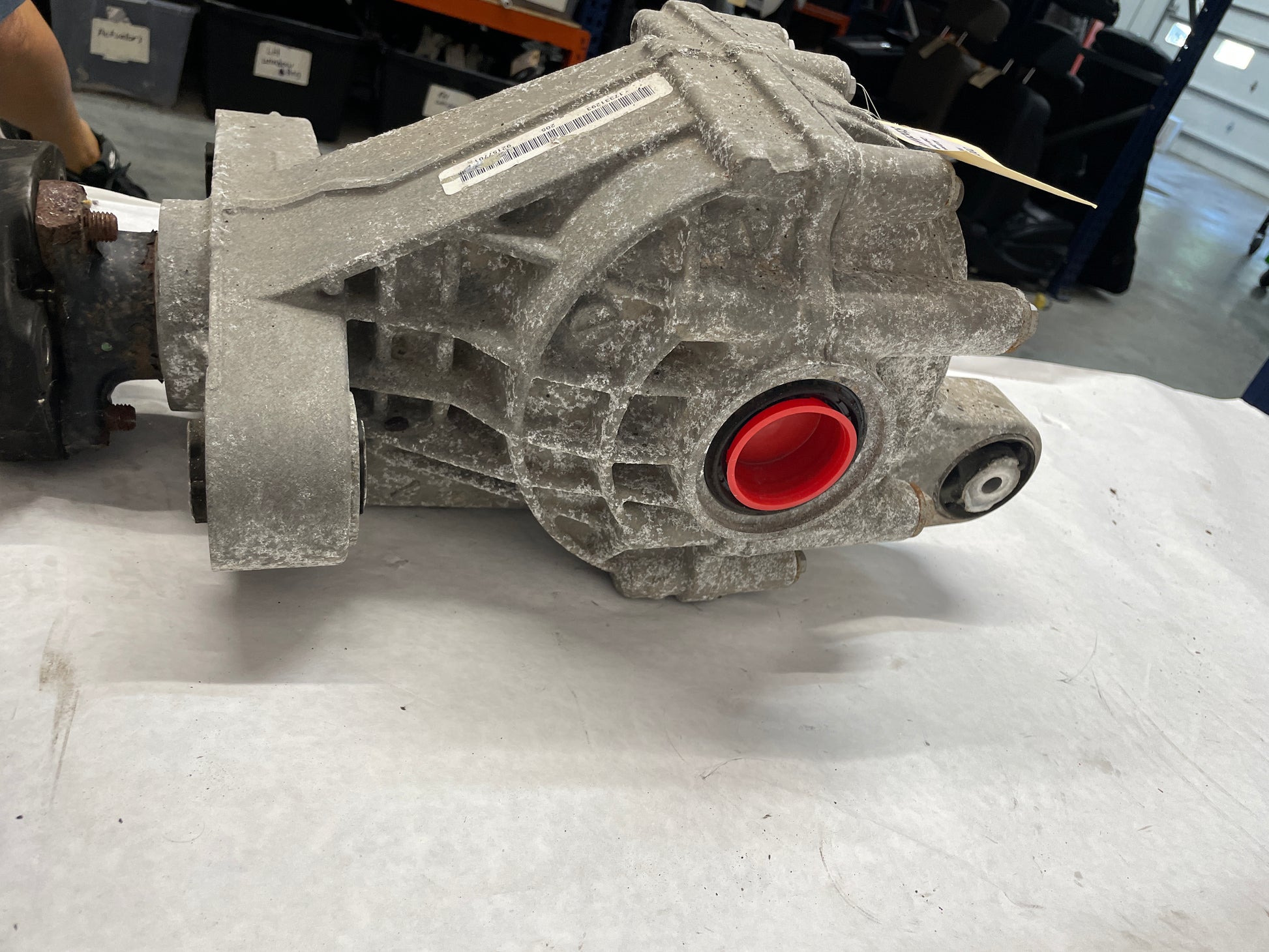 2008 Pontiac G8 Base Rear End Differential 2.92 OEM - Day's Parts Yard