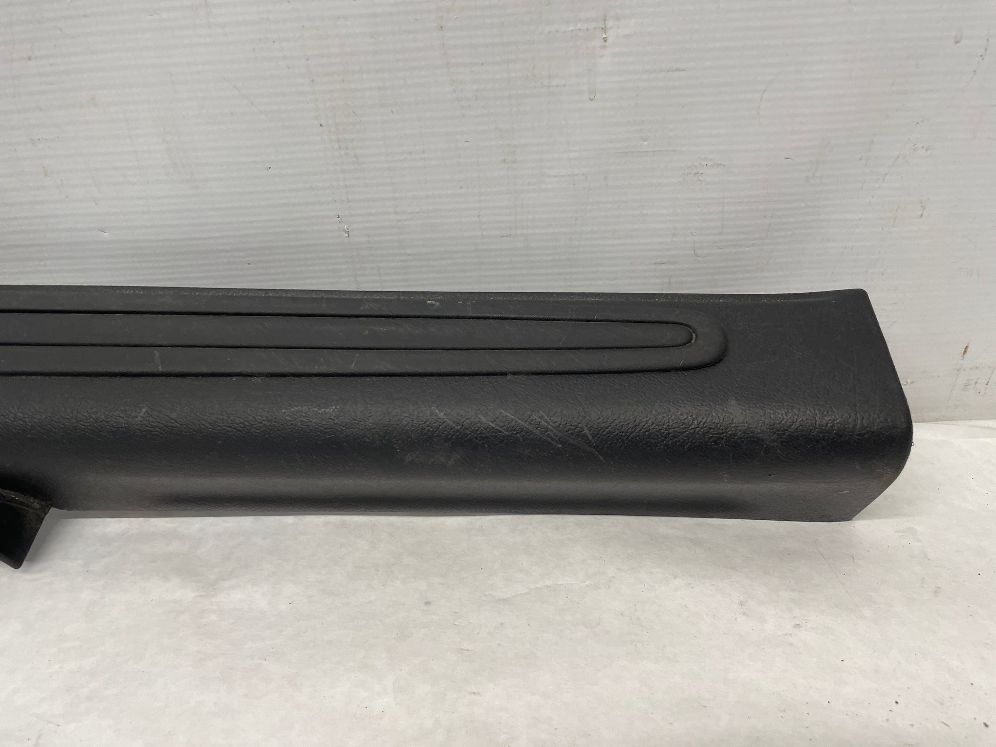 2006 Pontiac GTO LH Driver Interior Sill Carpet Retainer Trim Cover Panel OEM - Day's Parts Yard