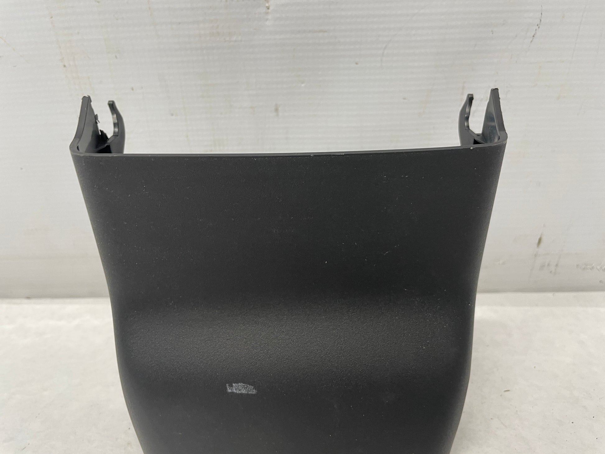 2008 Pontiac G8 Base Upper Steering Column Cover OEM - Day's Parts Yard