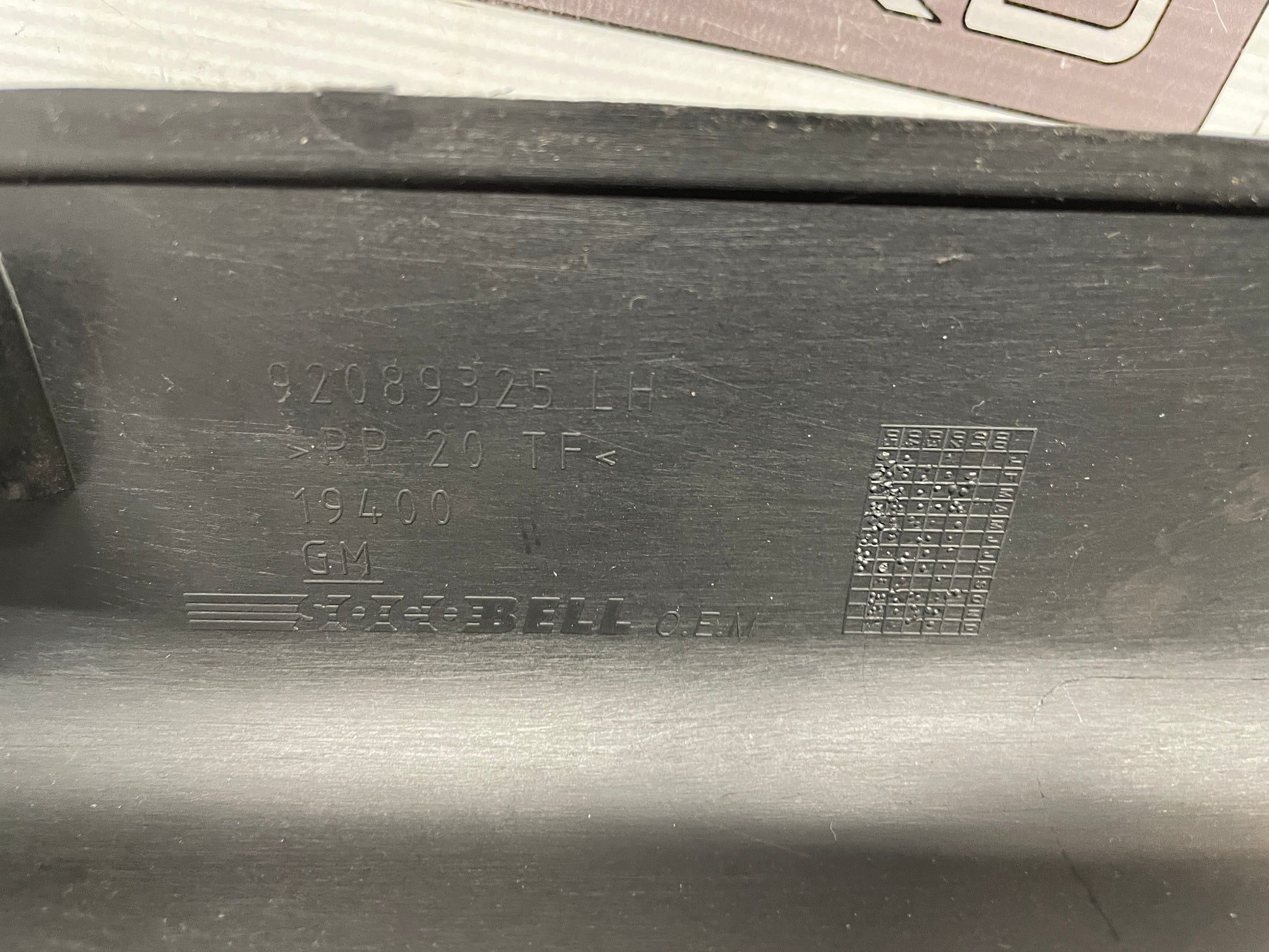 2006 Pontiac GTO LH Driver Interior Sill Carpet Retainer Trim Cover Panel OEM - Day's Parts Yard