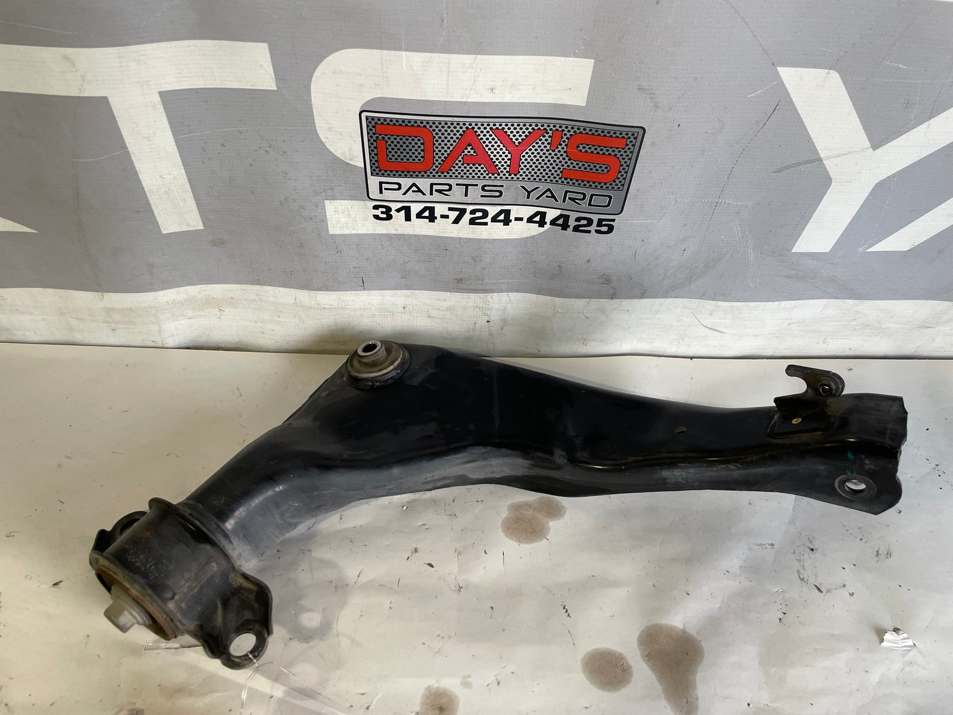 2010 Chevy Camaro SS Rear RH Passenger Upper Control Arm OEM - Day's Parts Yard
